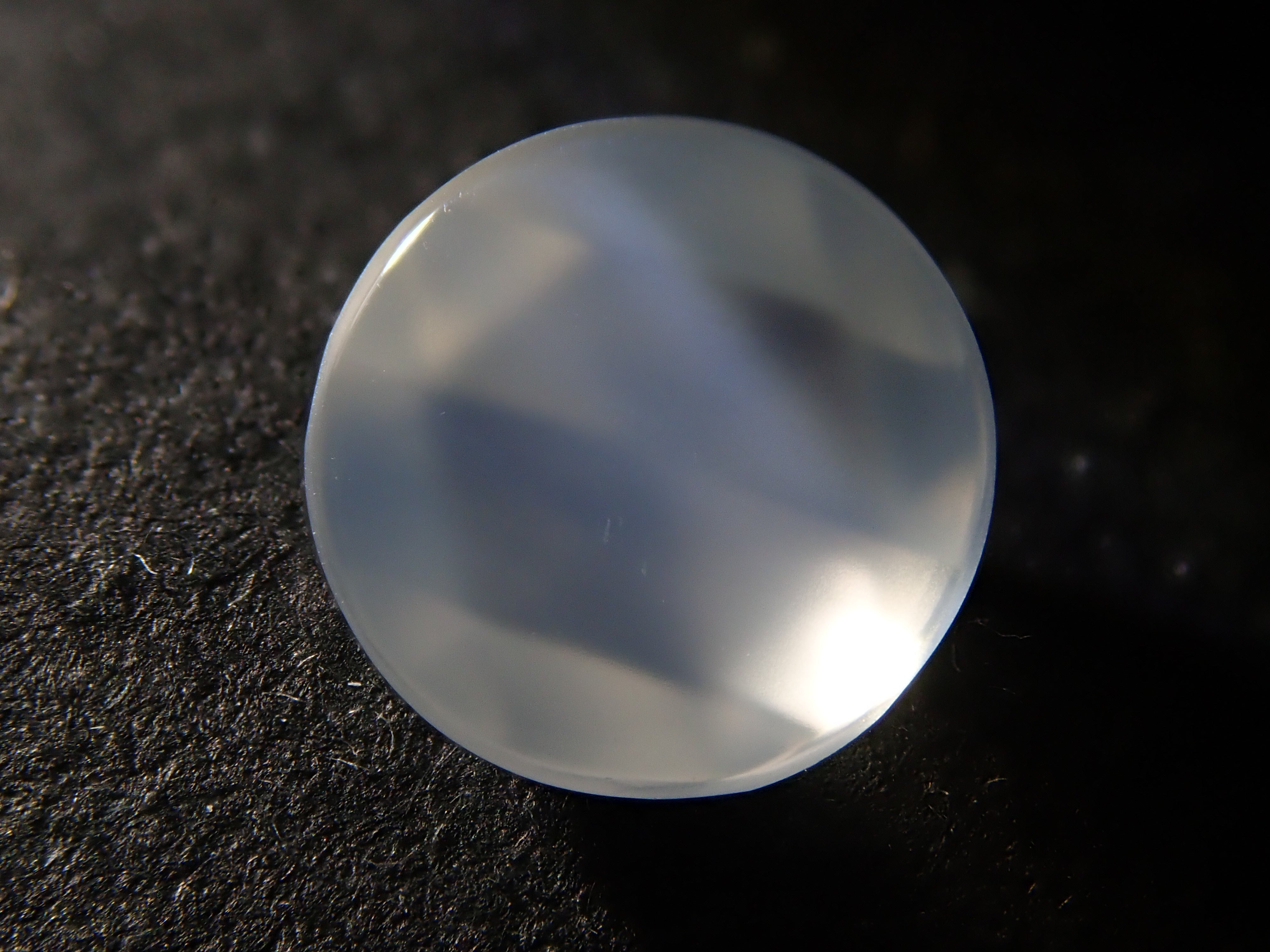 [12/10 22:00 Sale] Indian Moonstone 6.1mm/0.878ct Loose Stone (Rose Cut)