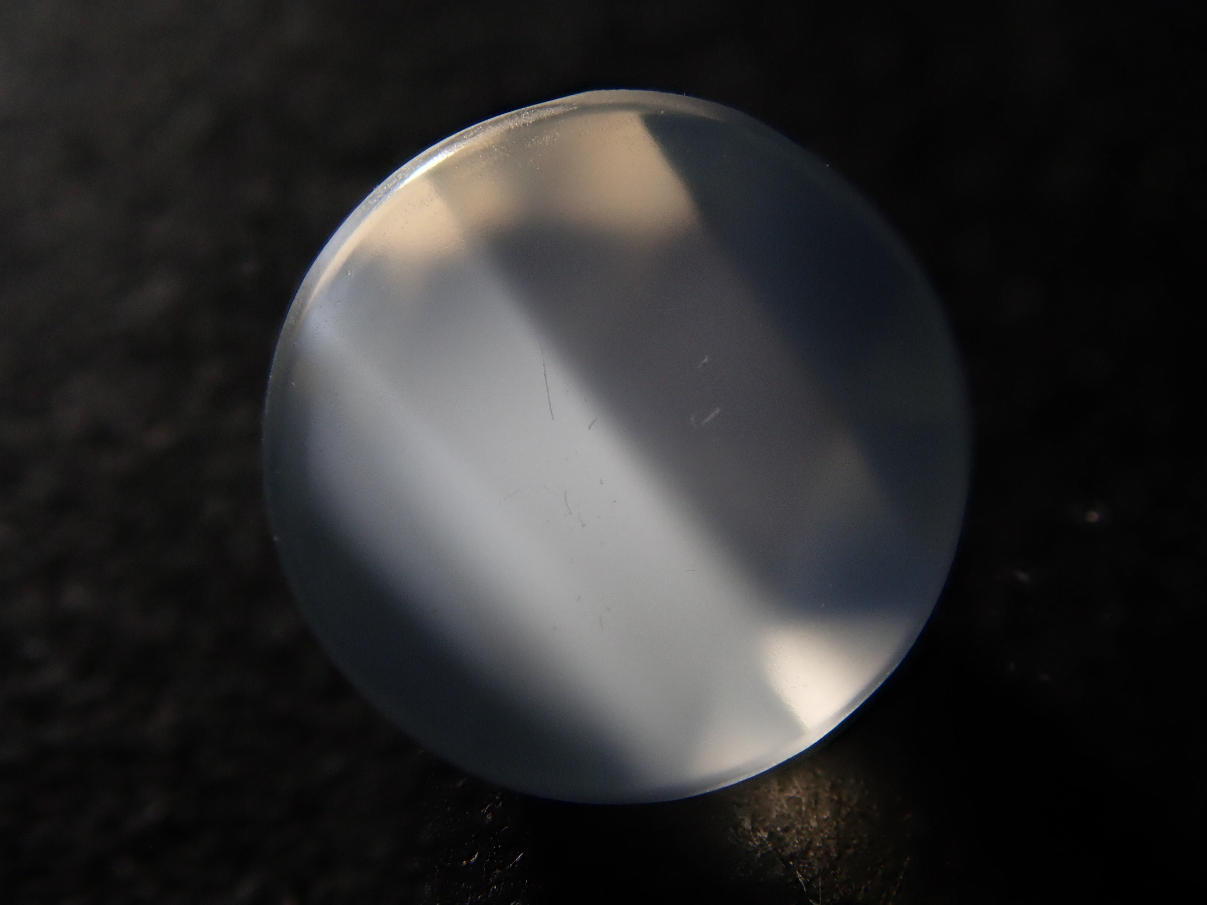 [12/10 22:00 Sale] Indian Moonstone 6.1mm/0.878ct Loose Stone (Rose Cut)