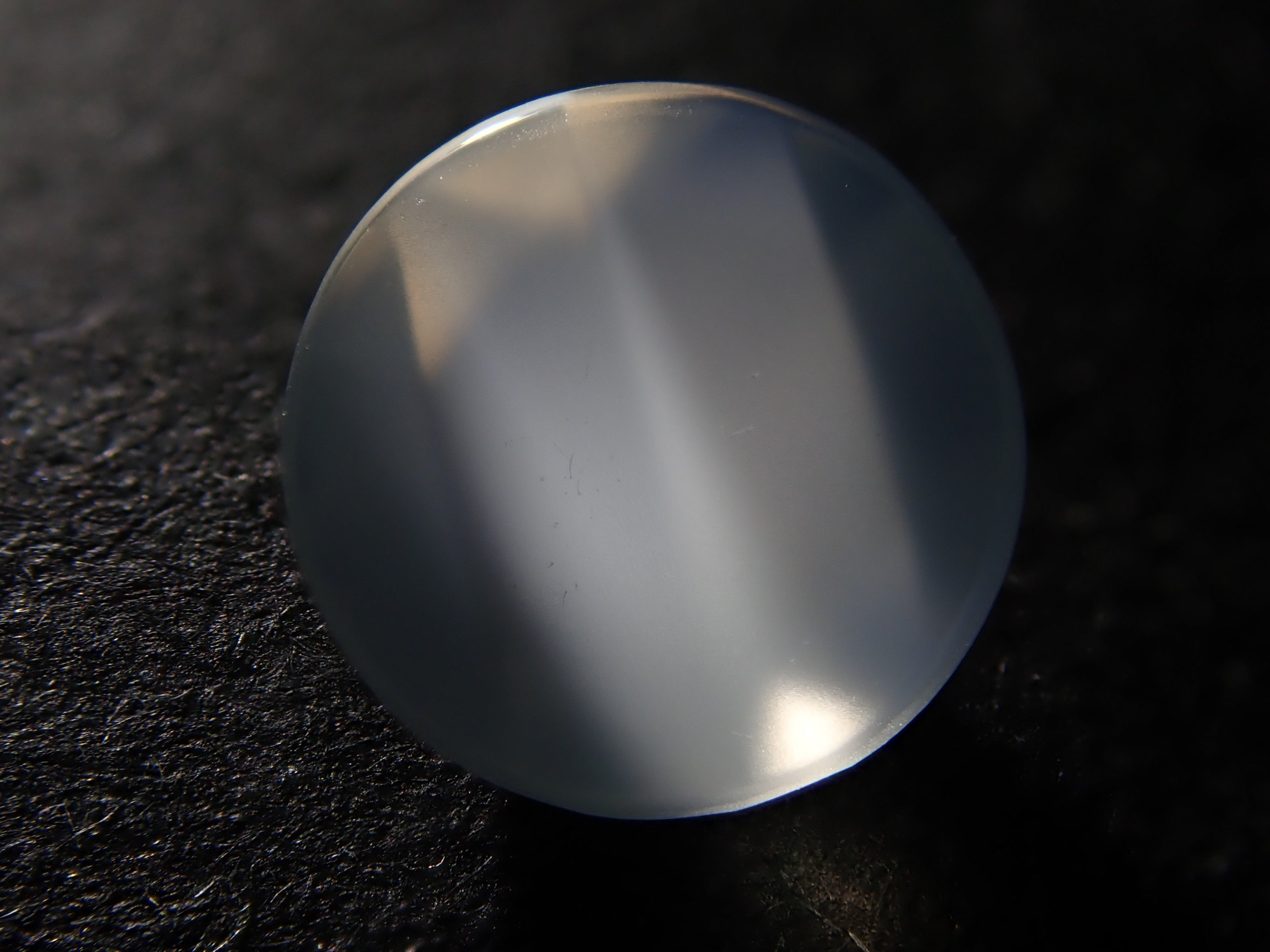 [12/10 22:00 Sale] Indian Moonstone 6.1mm/0.878ct Loose Stone (Rose Cut)