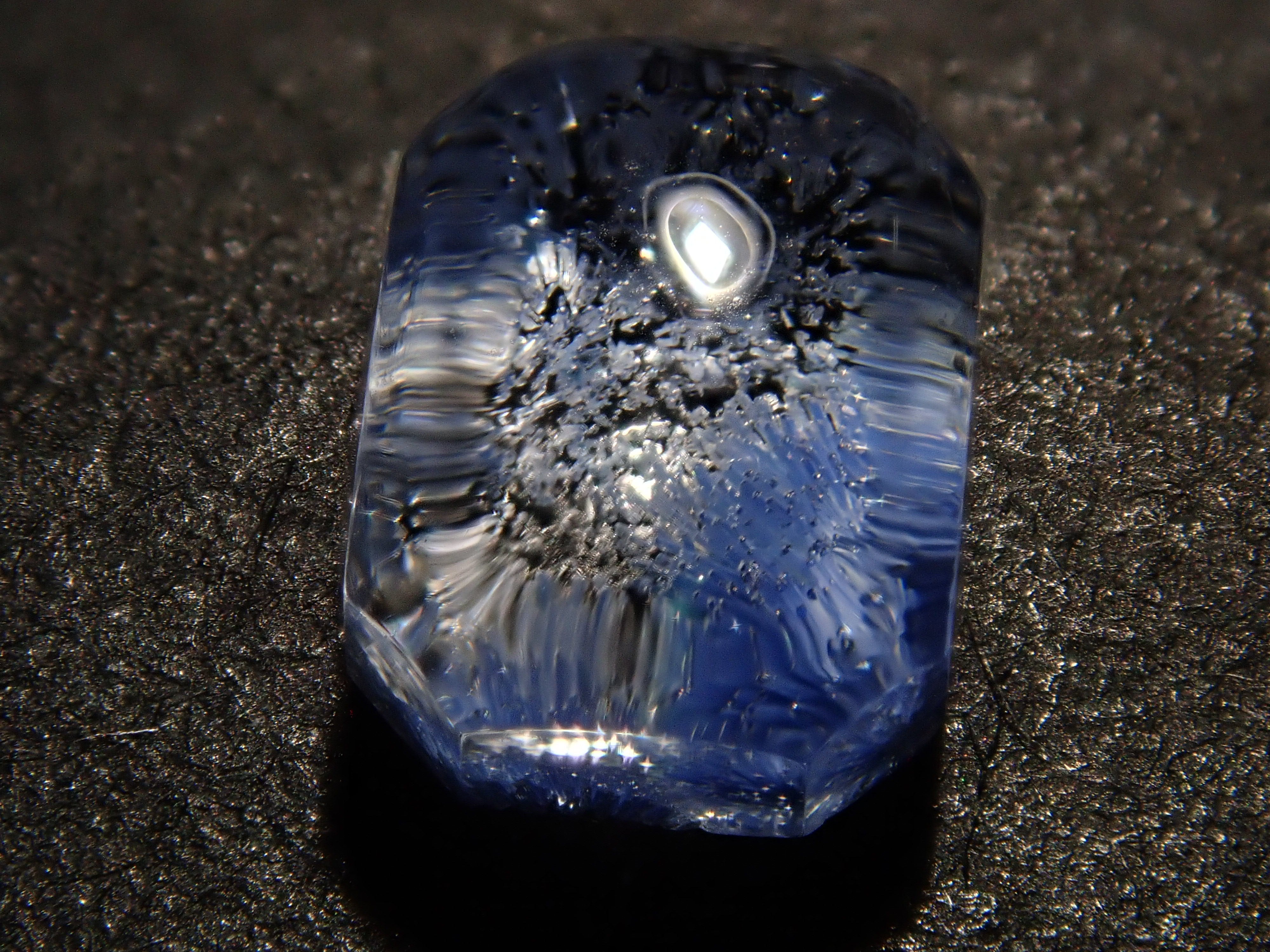 [12557532] Brazilian Dumortierite in Quartz 1.131ct Loose Stone