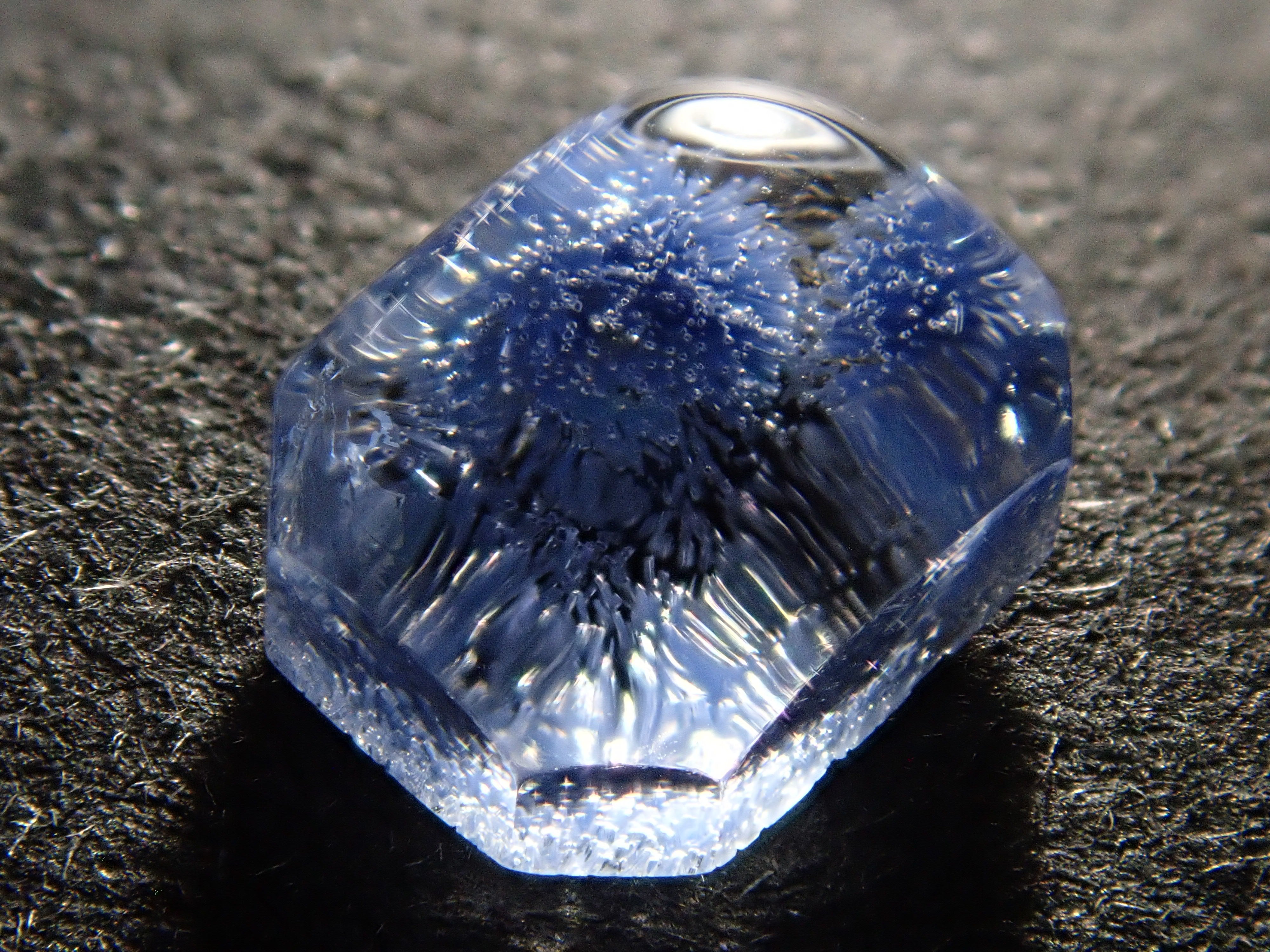 [12557532] Brazilian Dumortierite in Quartz 1.131ct Loose Stone