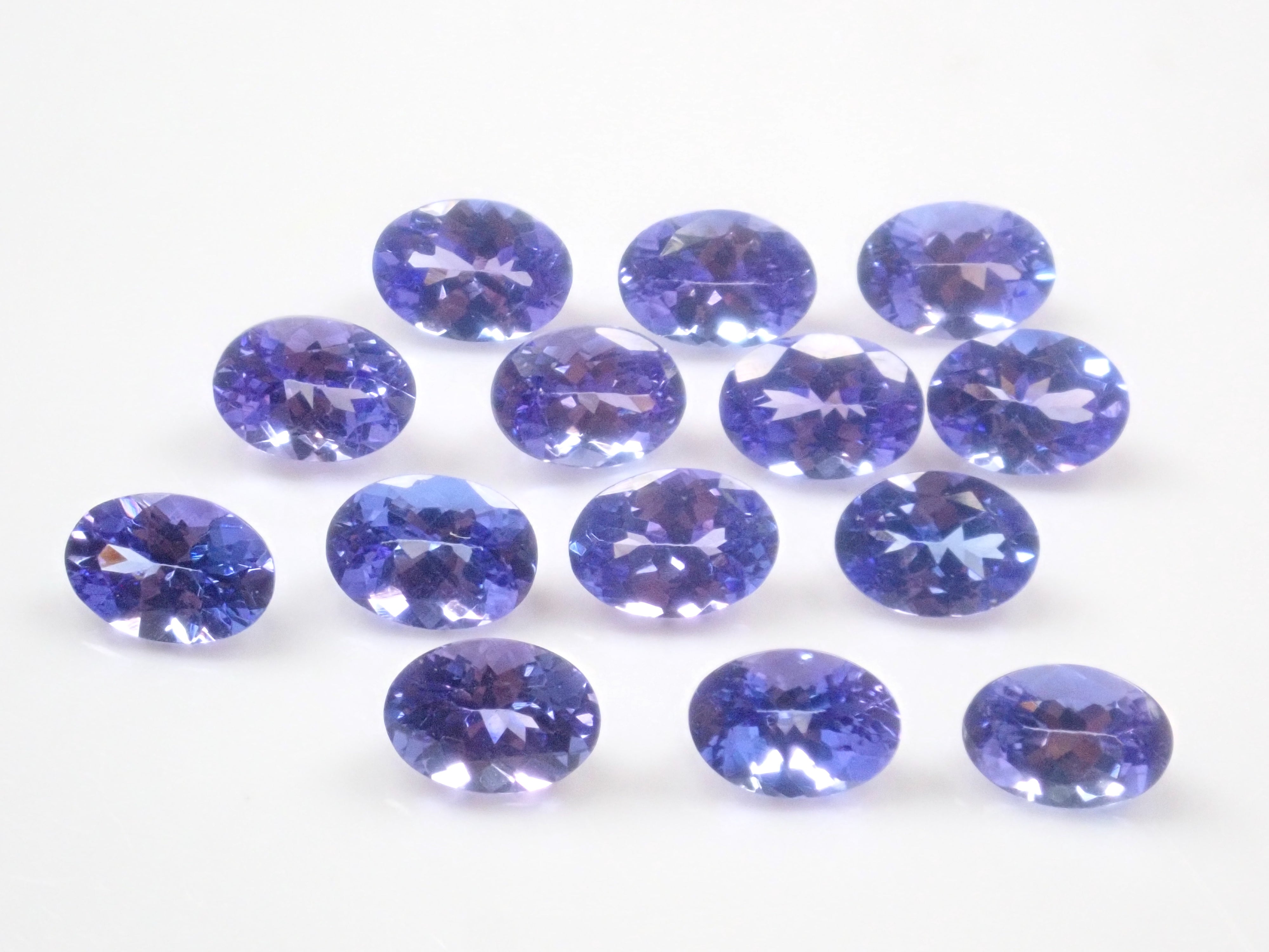 【12/5 22時販売】《12月キャンペーン特別企画》《限定14石》12月誕生石タンザナイト1石ルース（5×7mm,オーバルカット）《複数購入割引有》