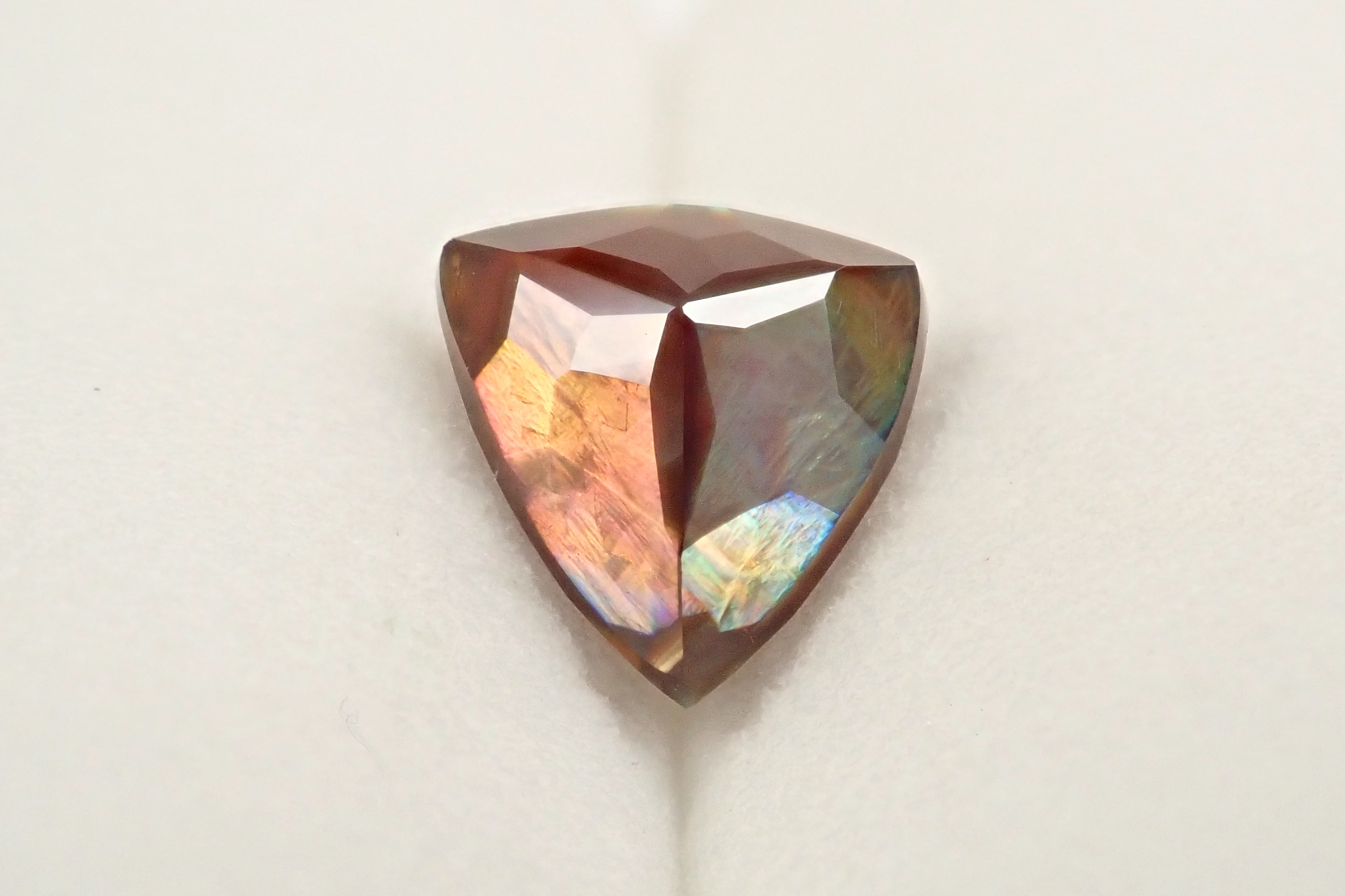 [On Sale at 10 PM on December 7th] Rainbow Garnet (Andradite Garnet) 2.365ct Loose Stone from Tenkawa Village, Nara Prefecture