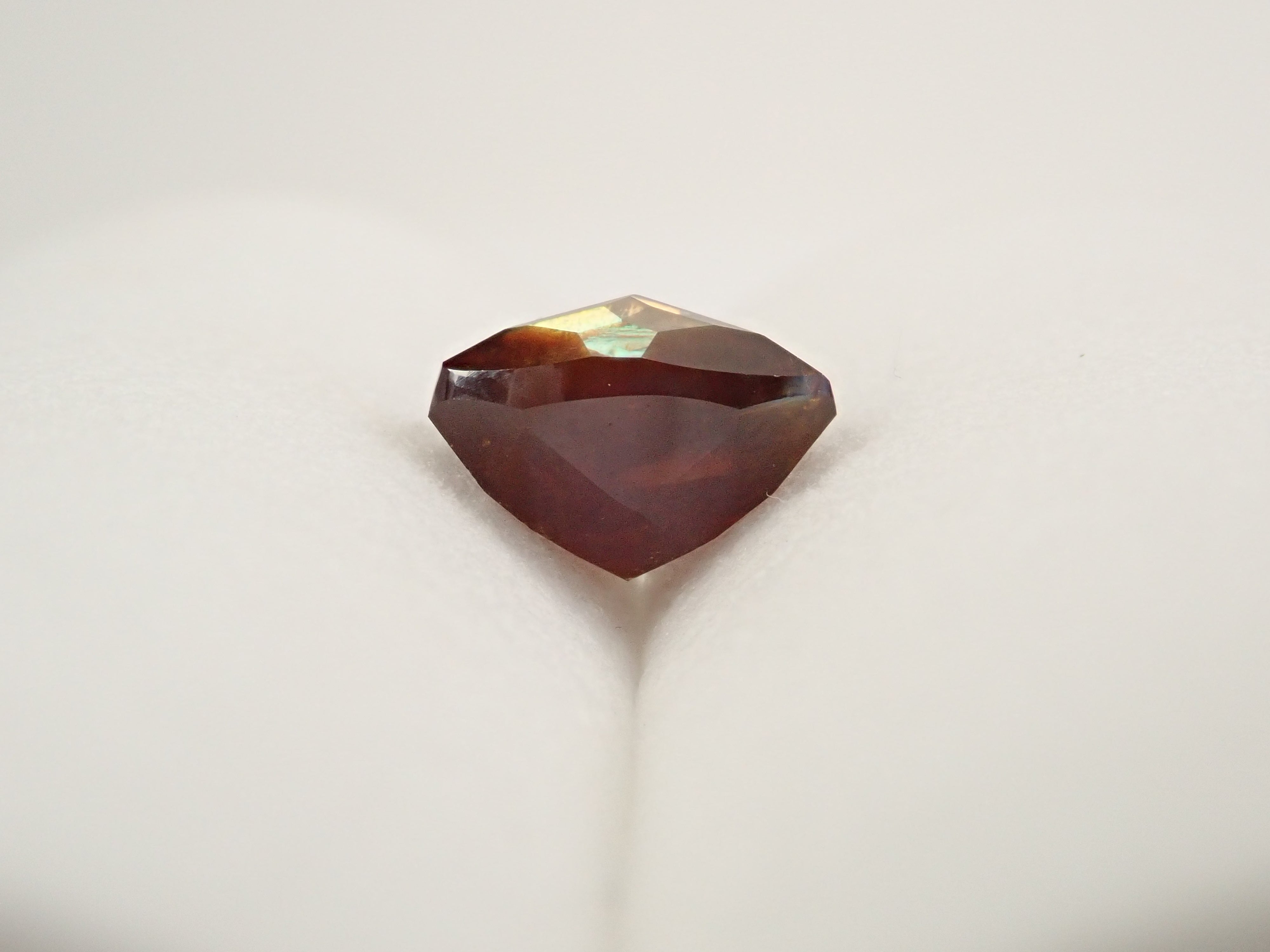 Rainbow Garnet (Andradite Garnet) 2.365ct Loose Stone from Tenkawa Village, Nara Prefecture