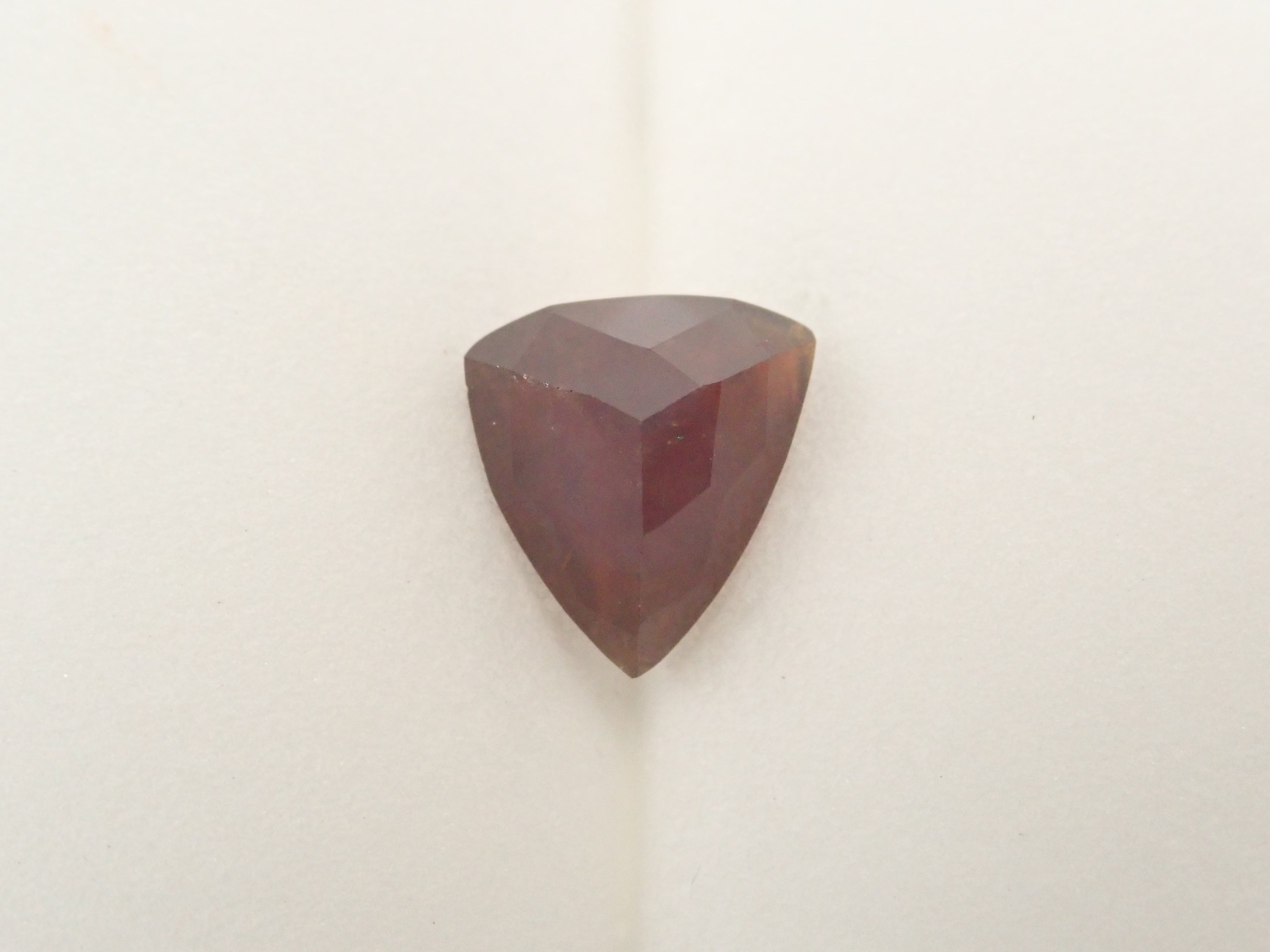 奈良県天川村産レインボーガーネット（アンドラダイトガーネット