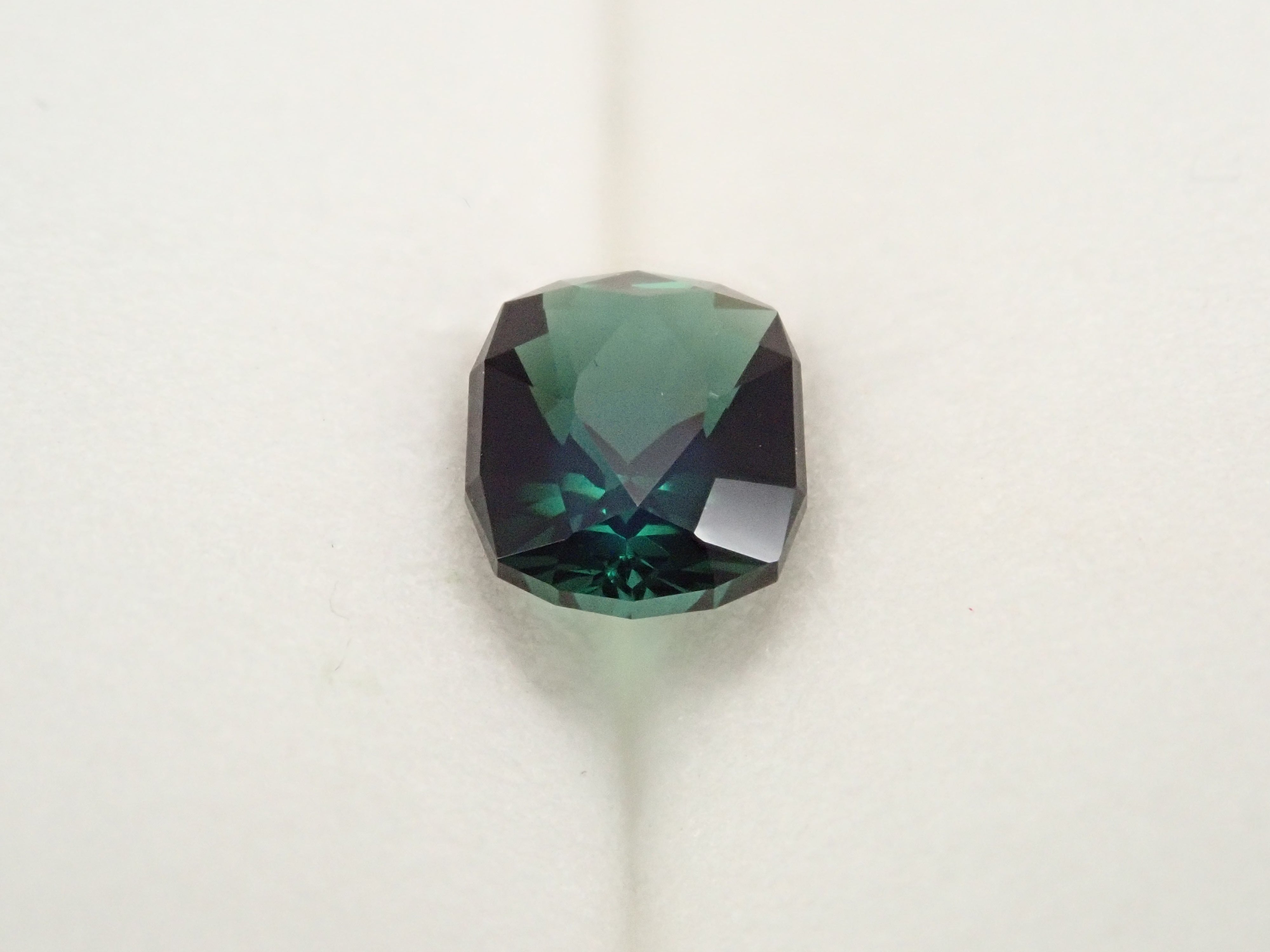 [12/13 22:00 Sale] Brazilian Green Tourmaline 0.821ct Loose Stone