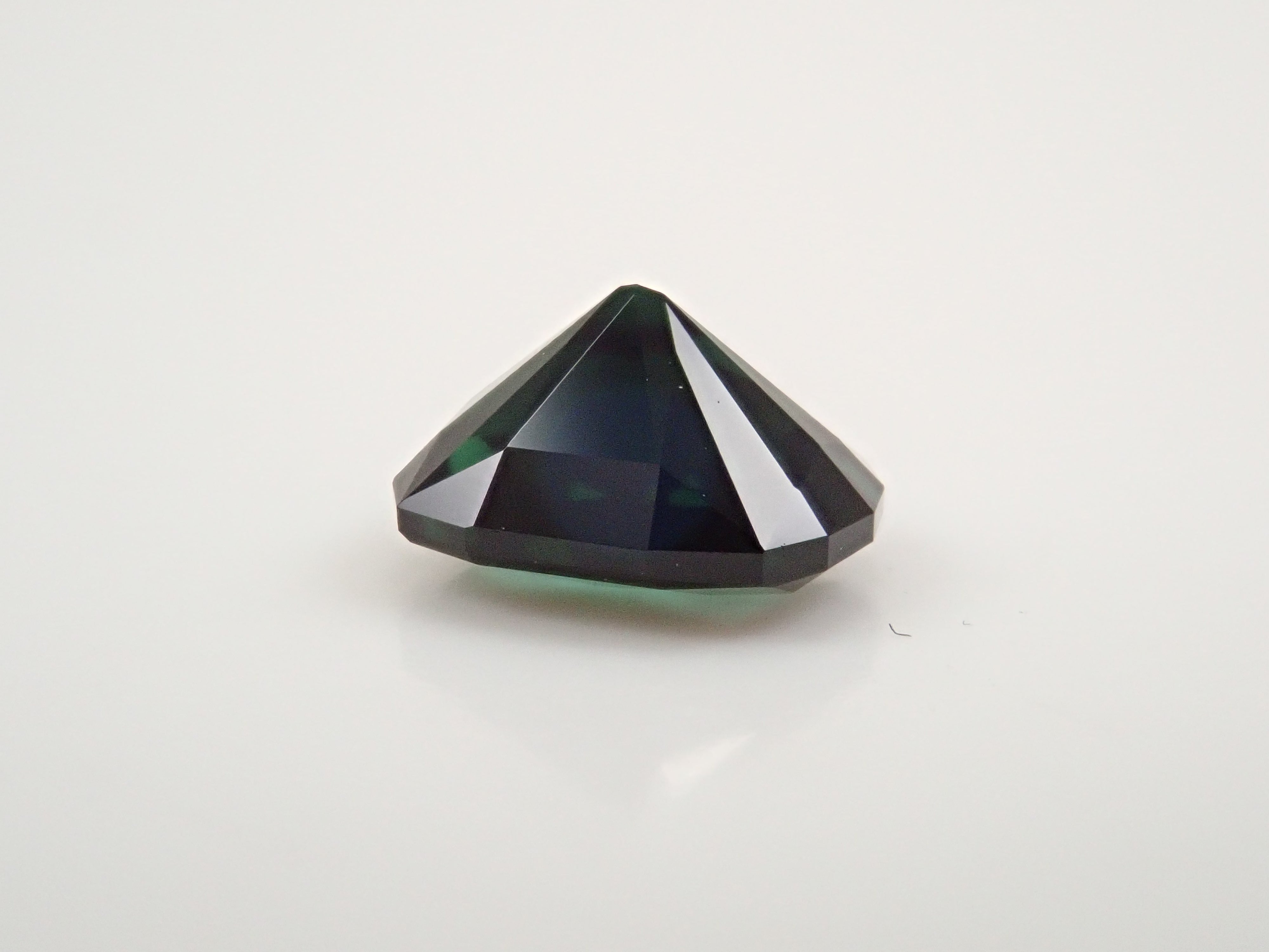[12/13 22:00 Sale] Brazilian Green Tourmaline 0.821ct Loose Stone