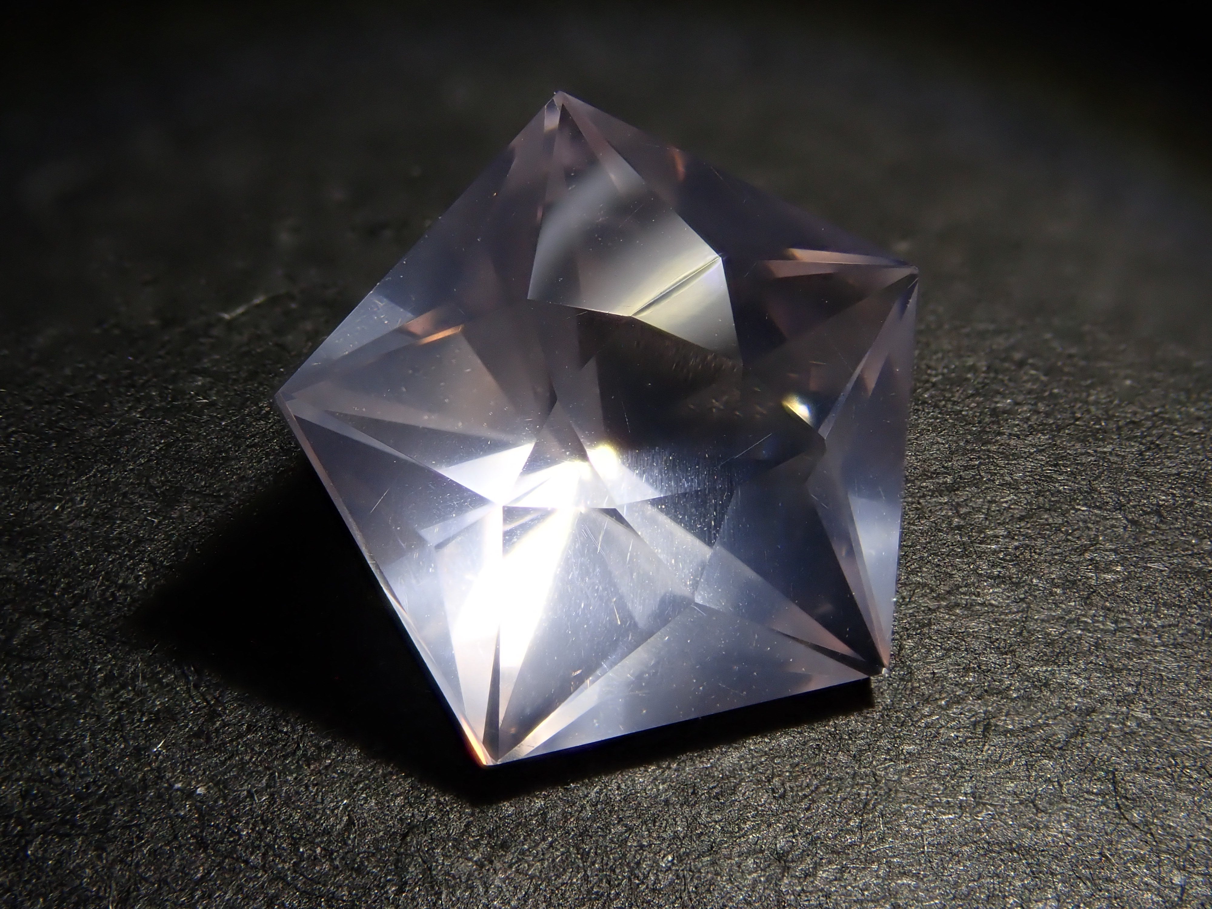 [12/13 22:00] Brazilian Rose Quartz 2.167ct Loose Stone