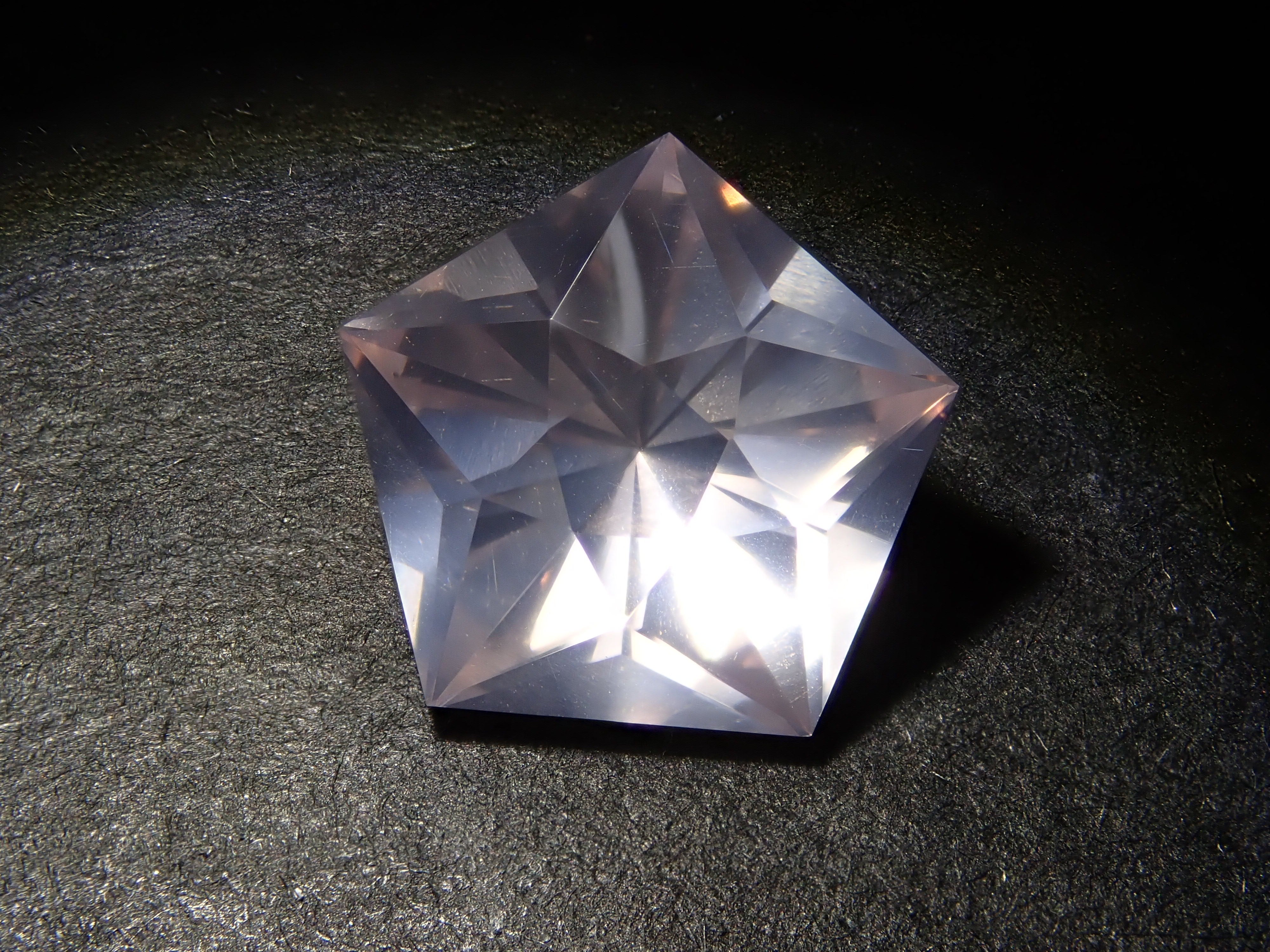 [12/13 22:00] Brazilian Rose Quartz 2.167ct Loose Stone