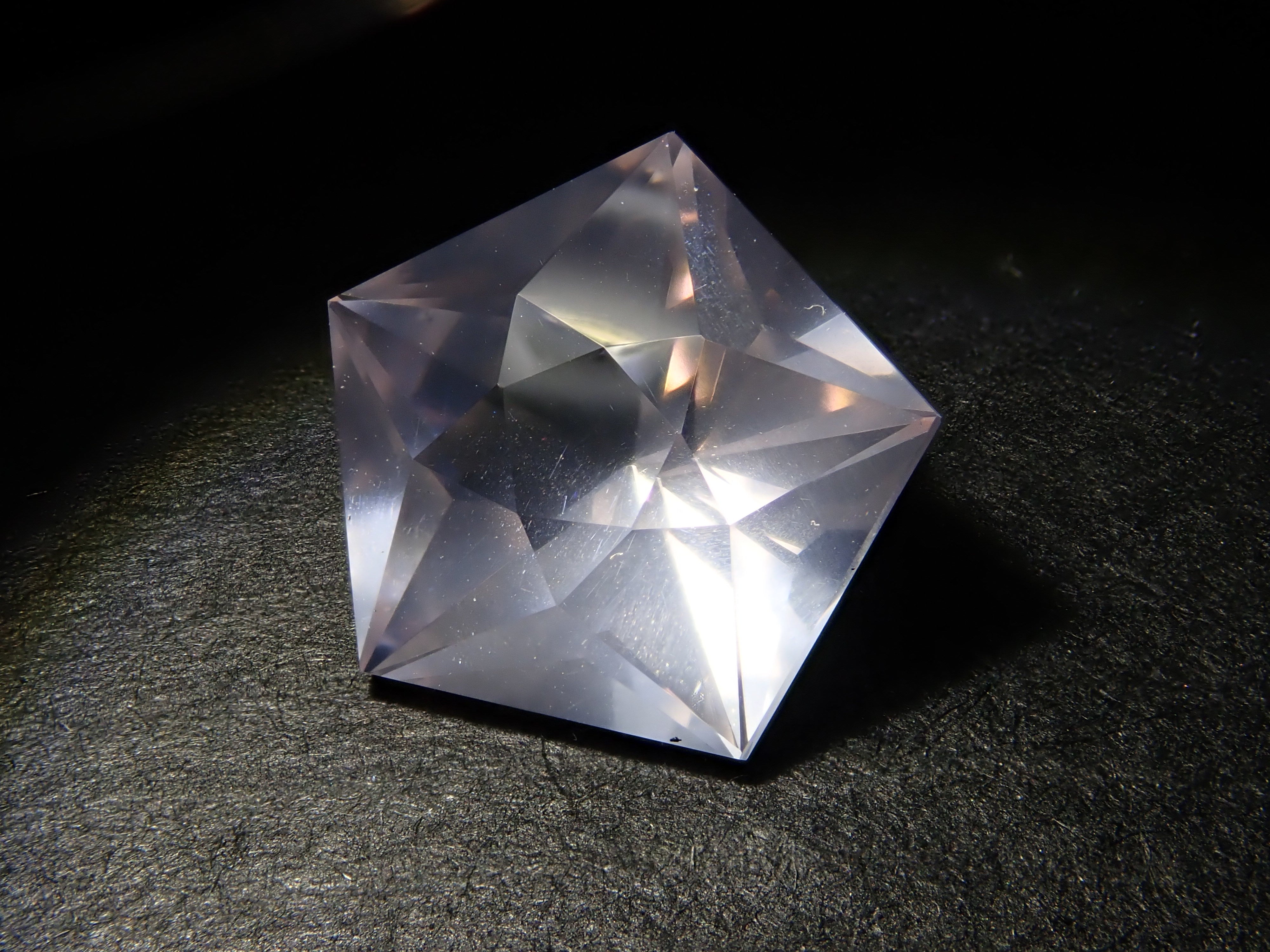 [12561439] Rose Quartz 1.793ct Loose Stone