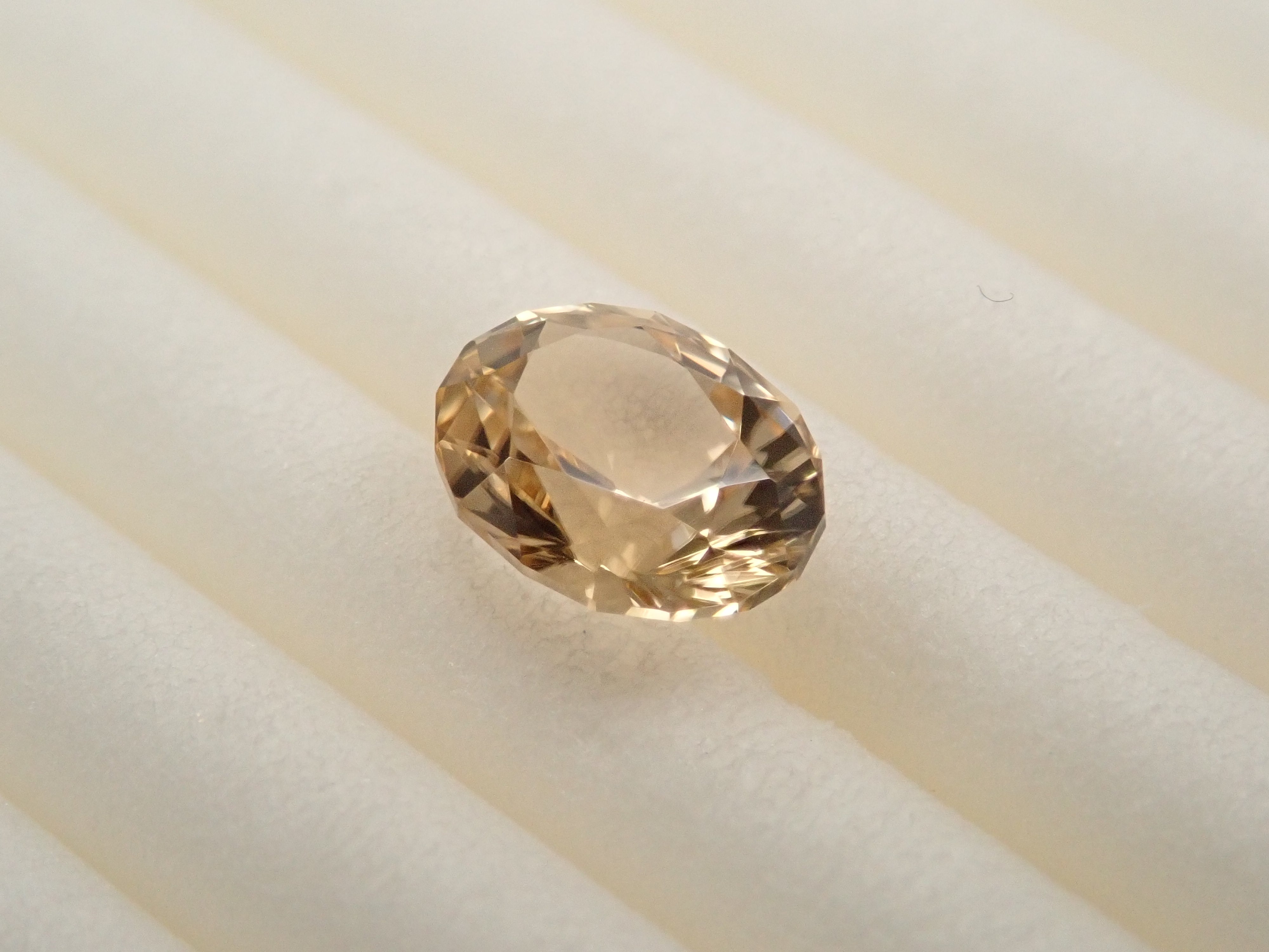 【12/9 22時販売】スリランカ産シンハライト 0.658ctルース