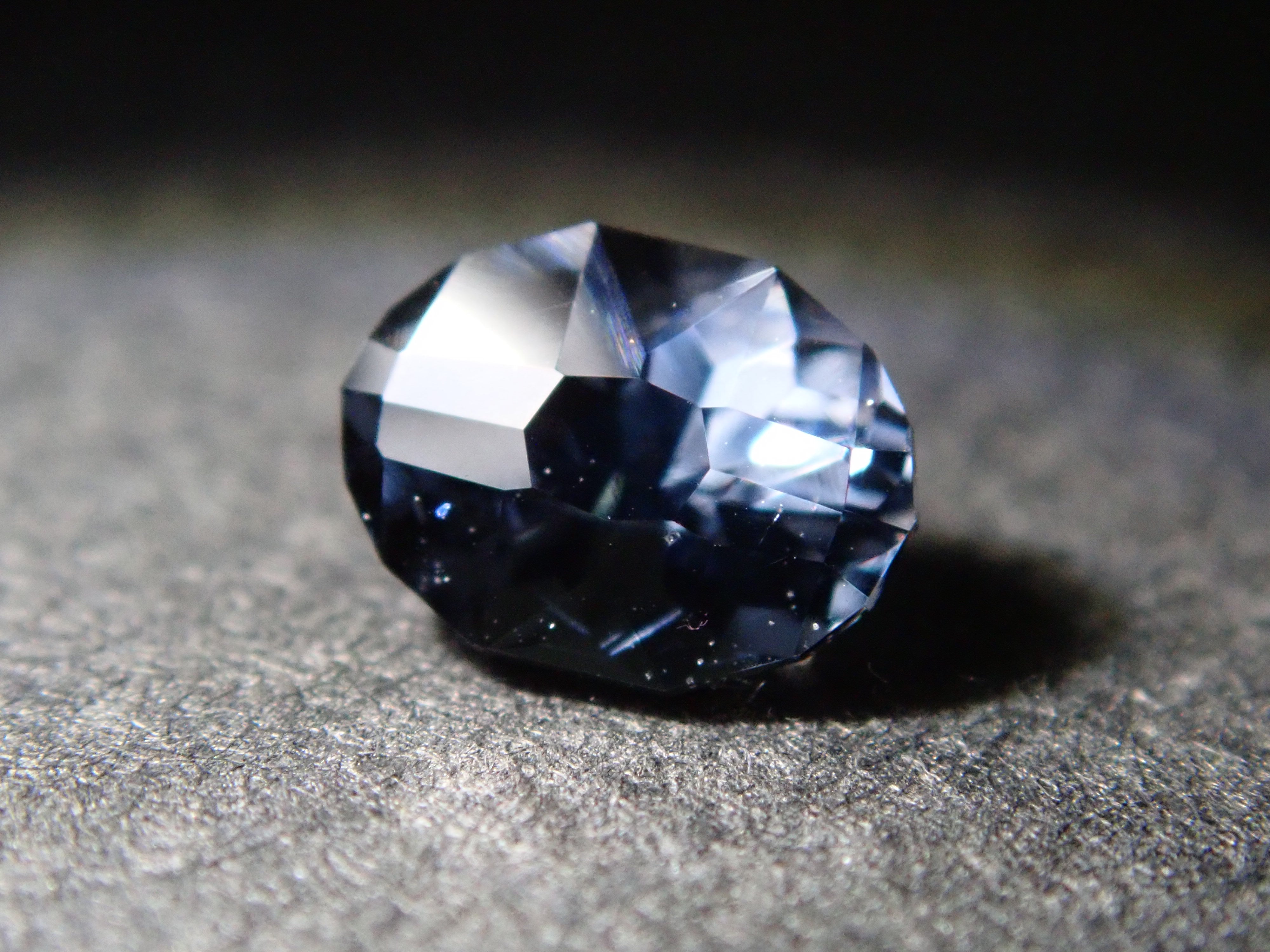 [12561445] Spinel 0.310ct Loose Stone