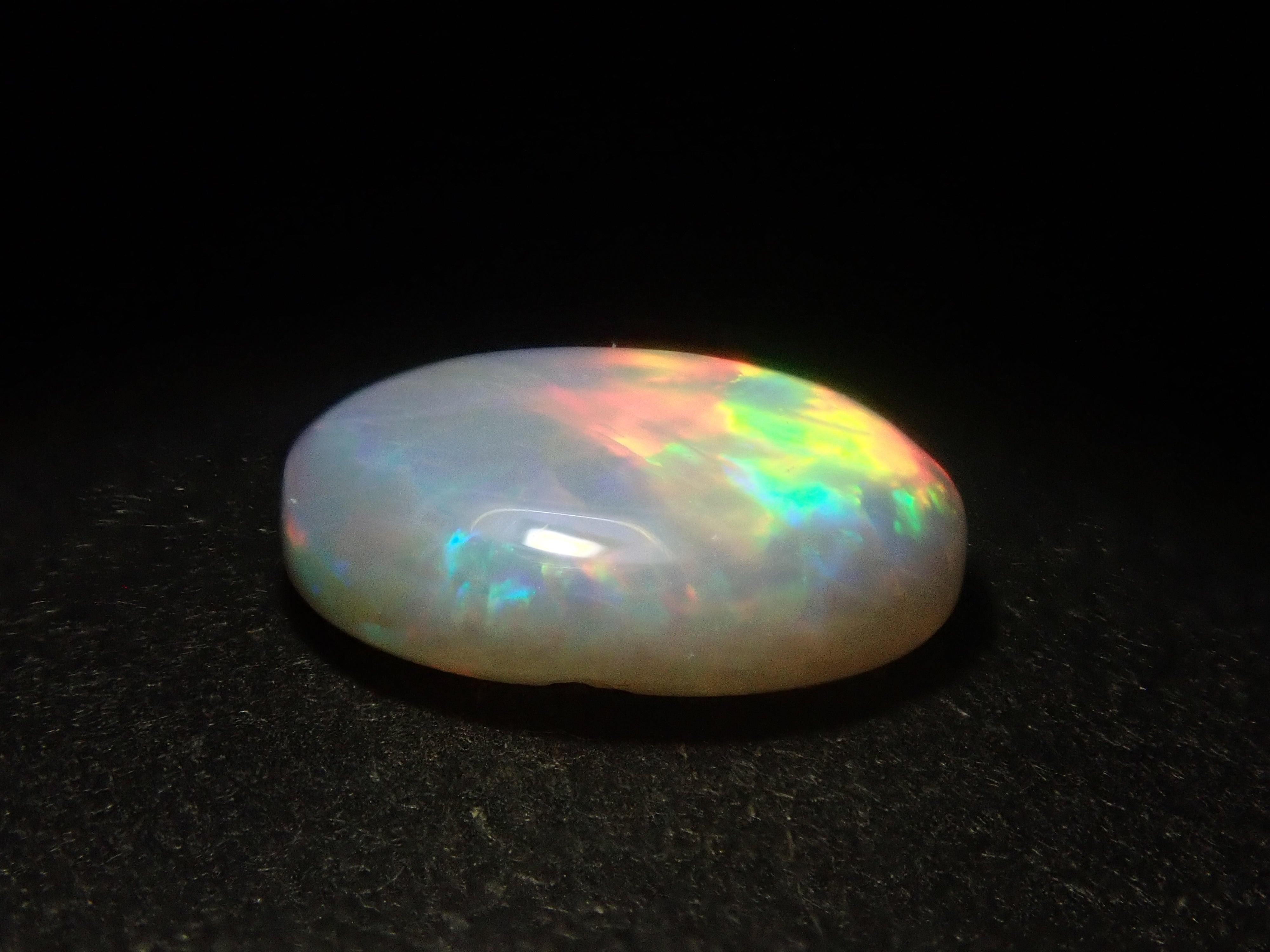 【12/13 22時販売】《限定9石》オーストラリア産ブラックオパール（セミブラックオパール含む）ガチャ1石ルース（おまけホワイトオパール1石付き）《複数購入割引有》