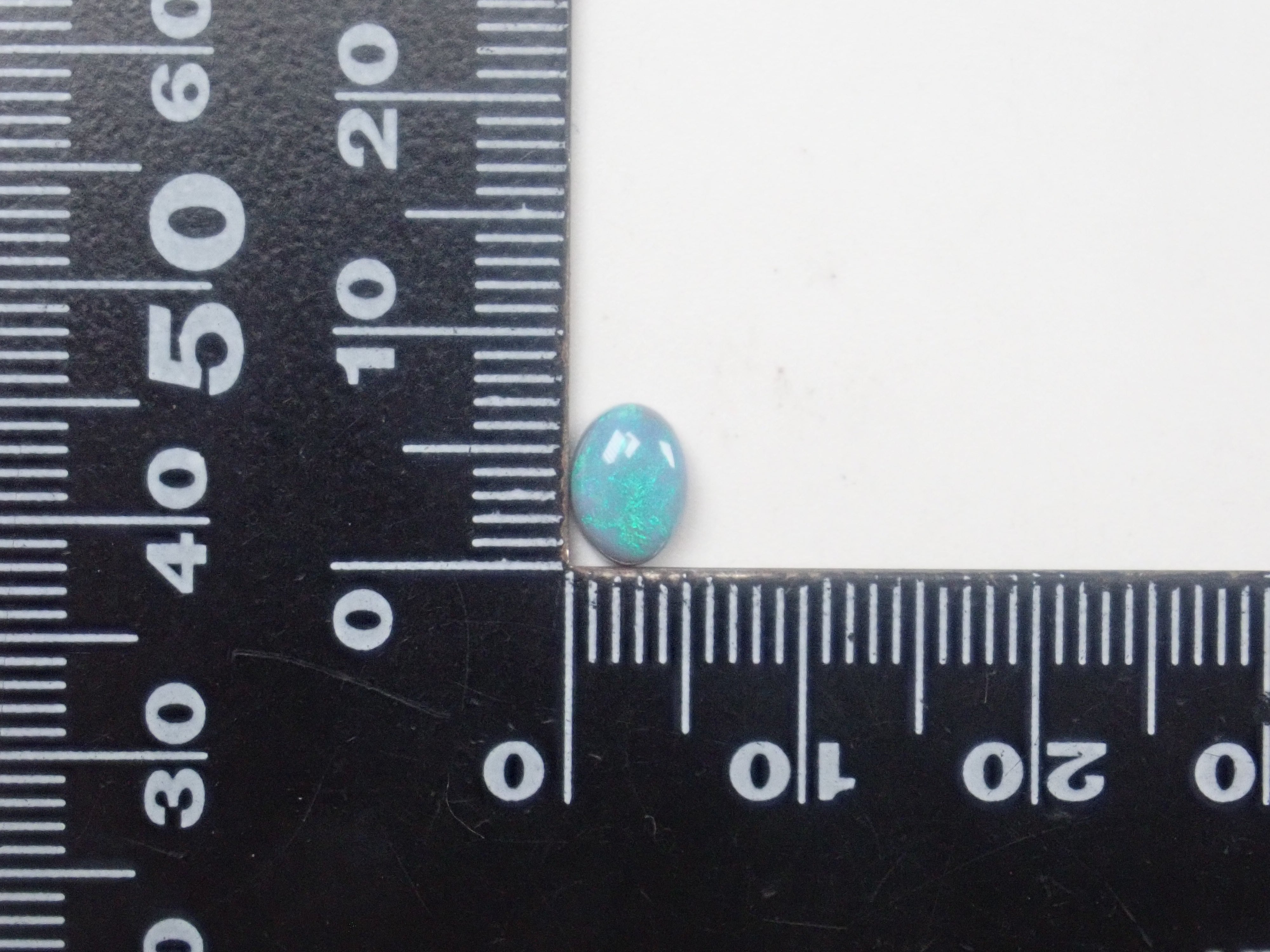 【12/13 22時販売】《限定9石》オーストラリア産ブラックオパール（セミブラックオパール含む）ガチャ1石ルース（おまけホワイトオパール1石付き）《複数購入割引有》