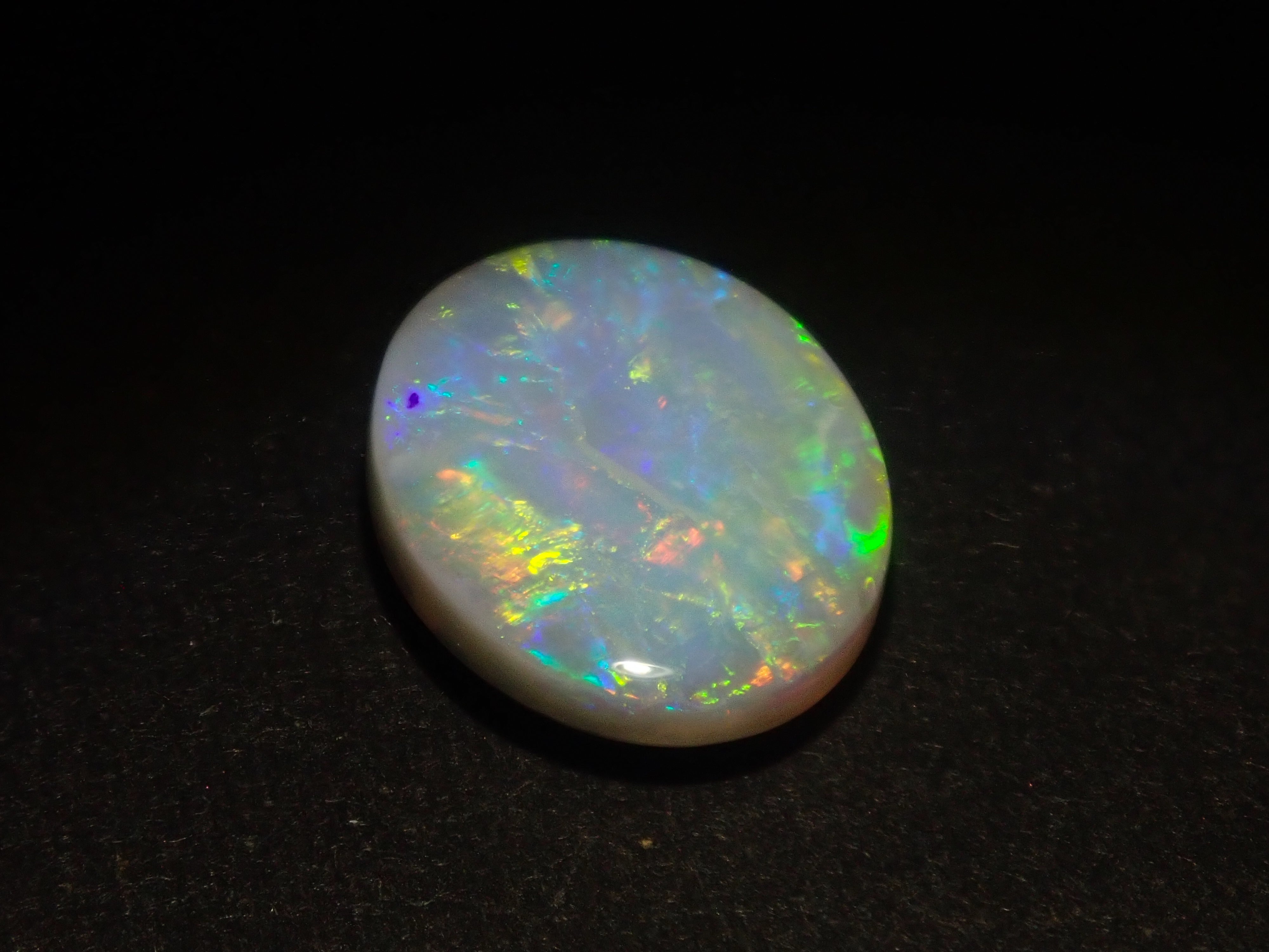 【12/13 22時販売】《限定9石》オーストラリア産ブラックオパール（セミブラックオパール含む）ガチャ1石ルース（おまけホワイトオパール1石付き）《複数購入割引有》