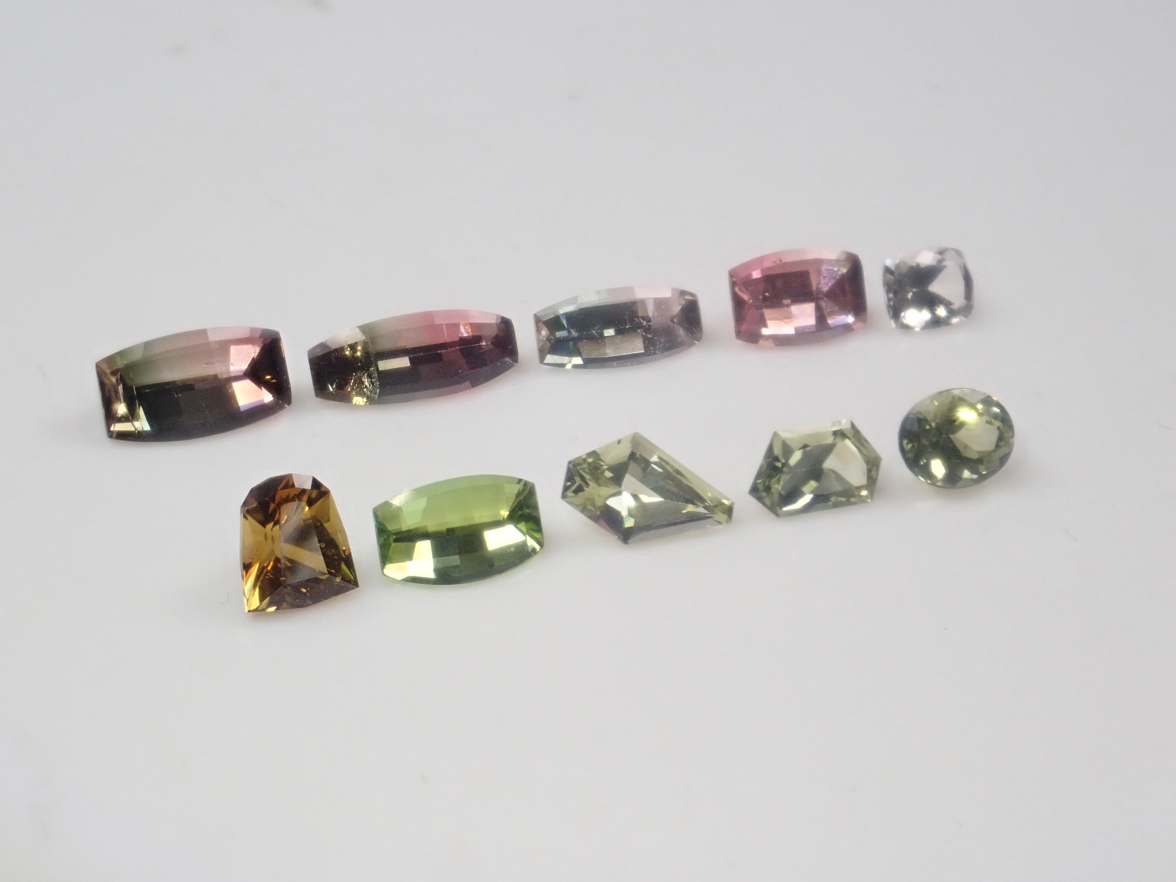 【12/13 22時販売】《限定13石》5万円相当のインディコライトトルマリンや6万円相当のルベライトなどトルマリンガチャ💎さらにカナリーイエロートルマリン1石付き《複数購入割引有》