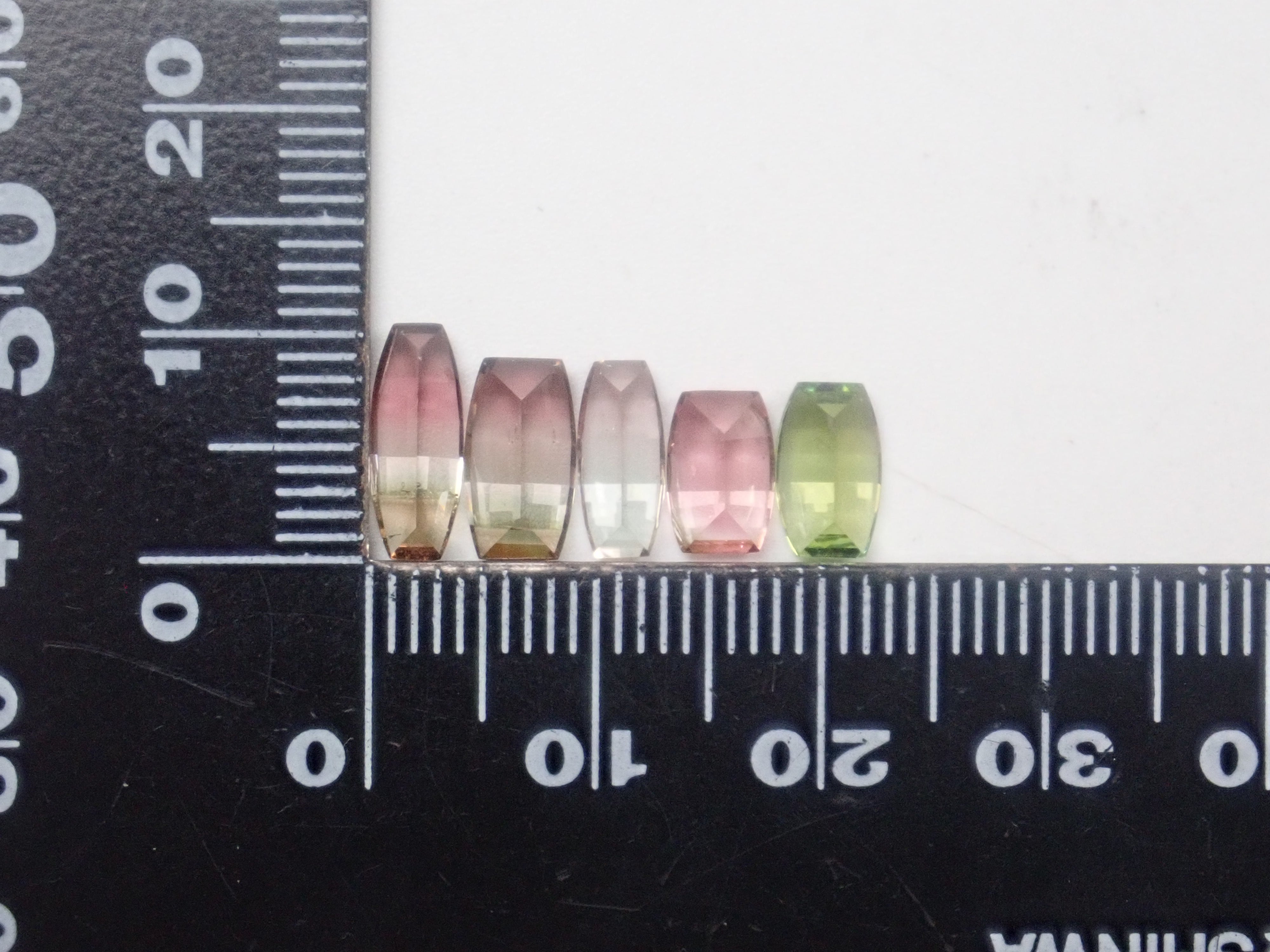 【12/13 22時販売】《限定13石》5万円相当のインディコライトトルマリンや6万円相当のルベライトなどトルマリンガチャ💎さらにカナリーイエロートルマリン1石付き《複数購入割引有》