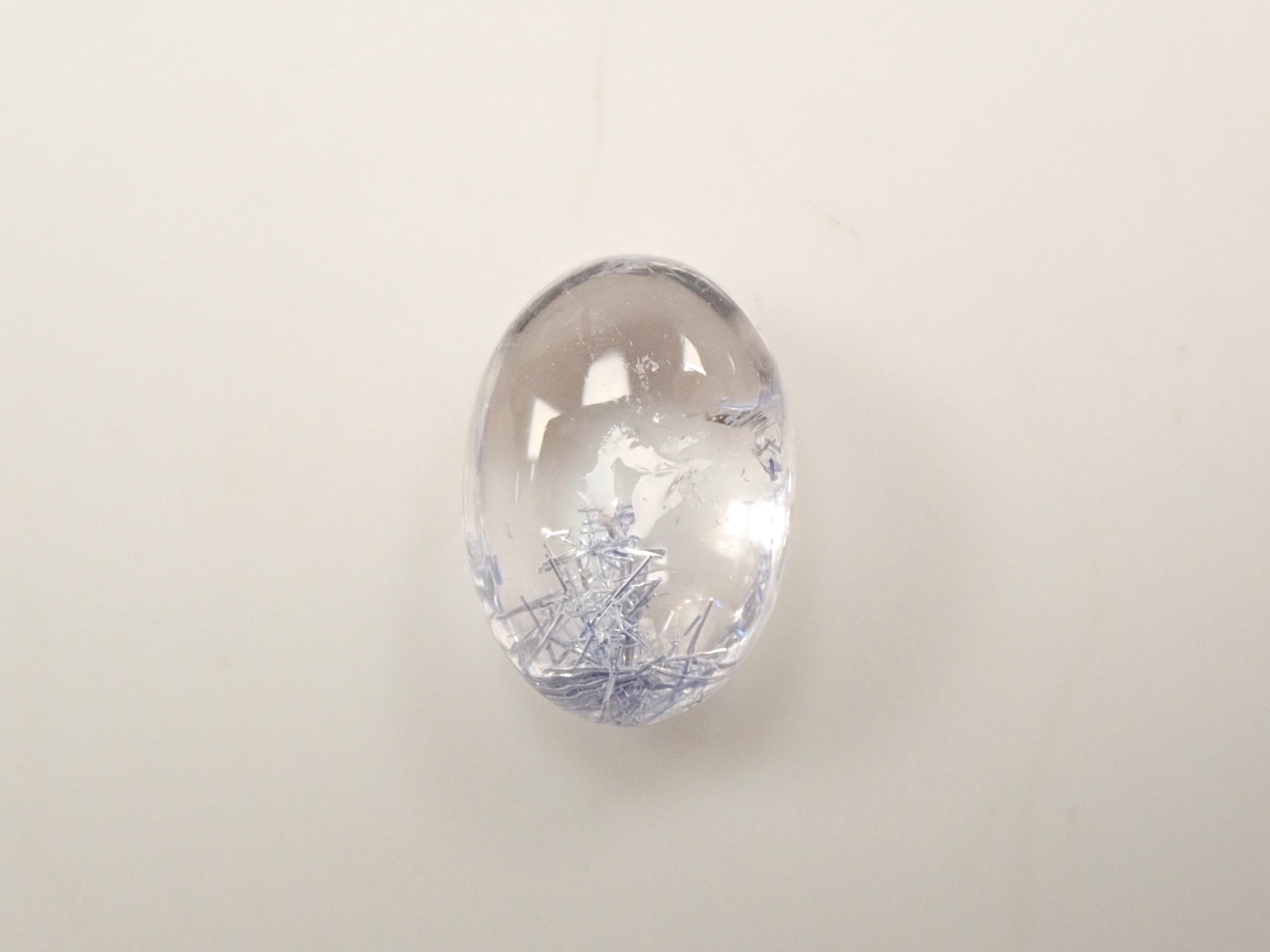 [12/13 22:00] 巴西石英中的杜莫特石，1.779克拉散石