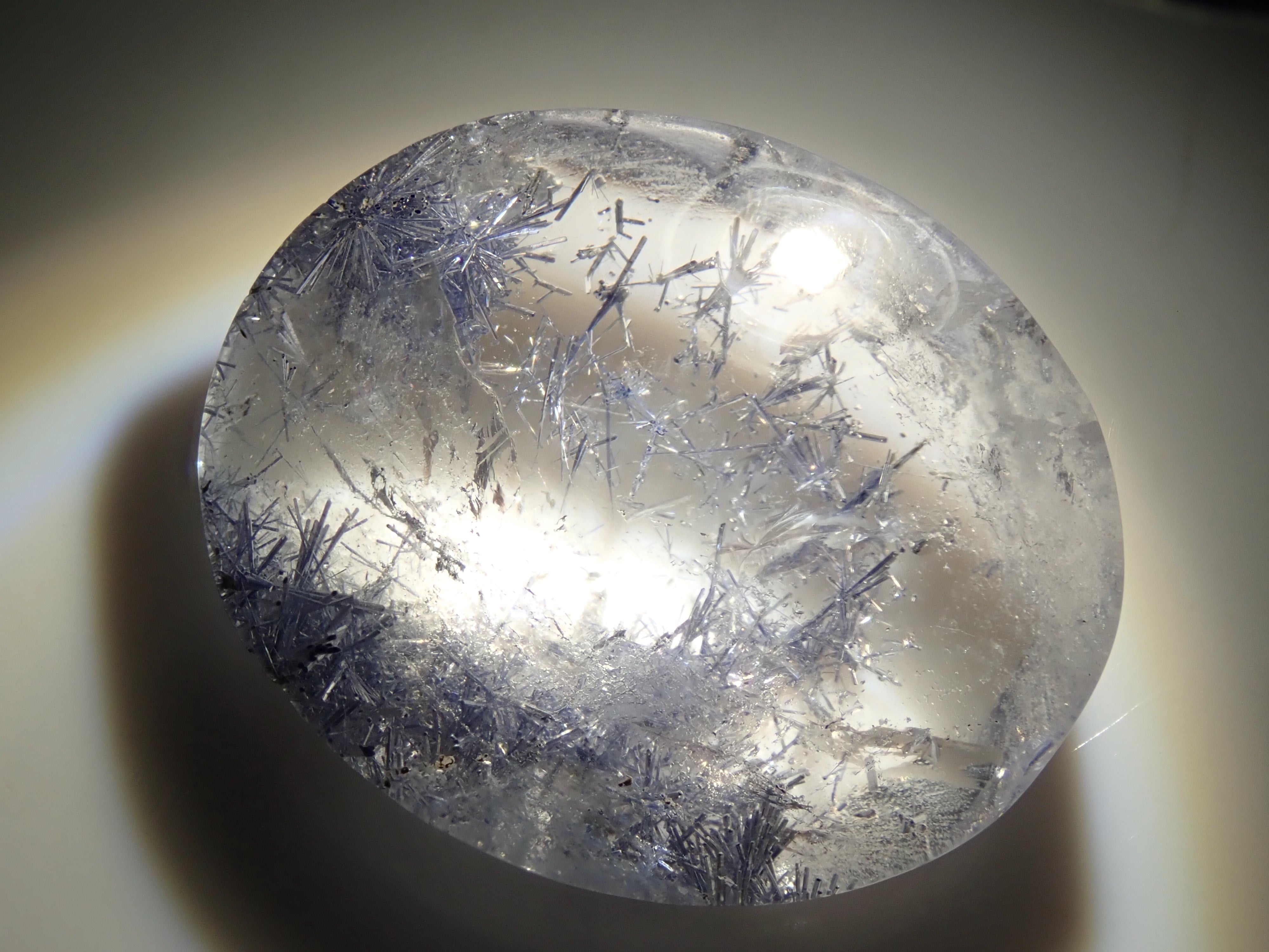 [12561489] Dumortierite in Quartz 16.250ct Loose Stone