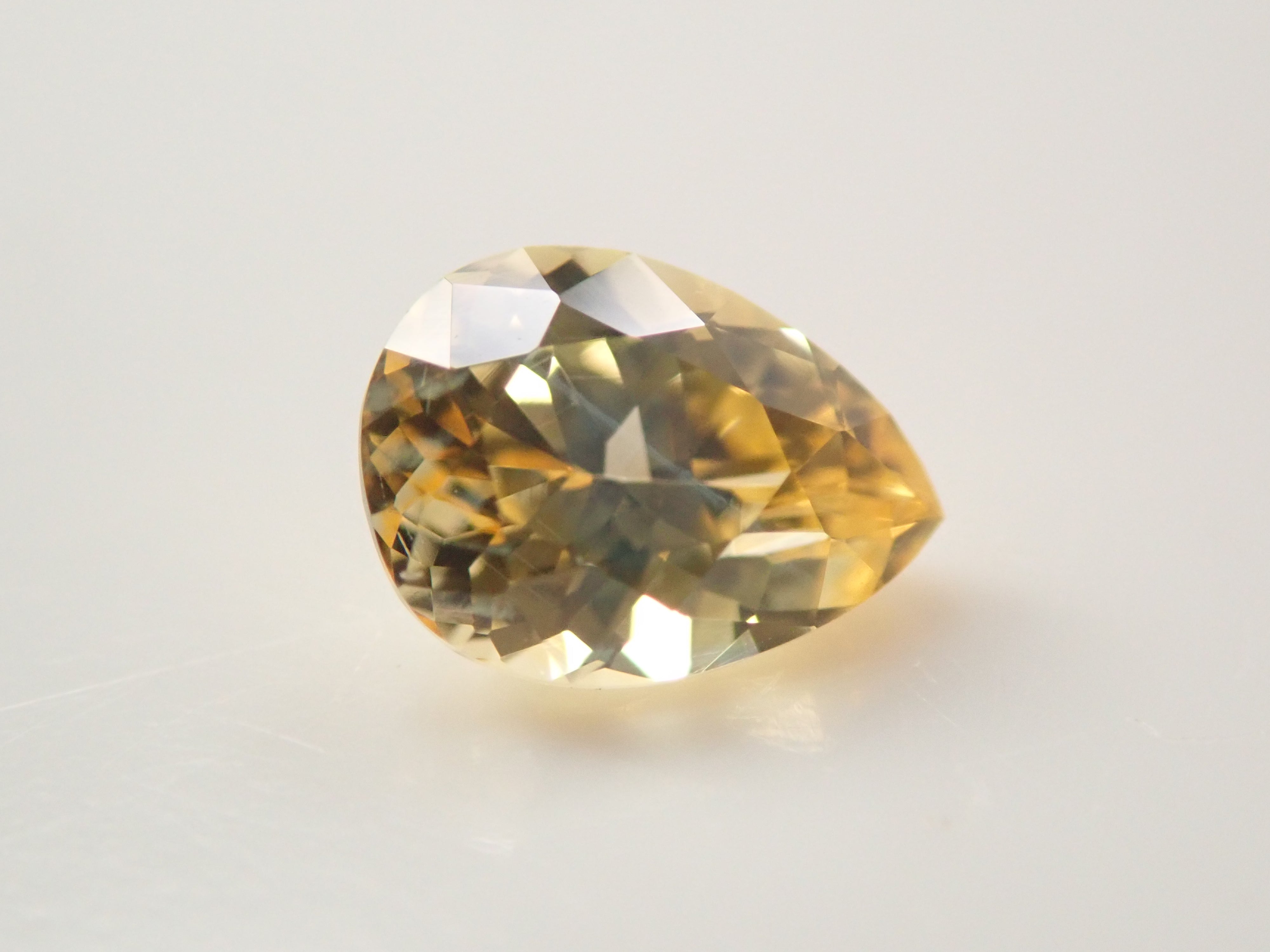 【1/4 22時販売】スリランカ産イエローサファイア 0.297ctルース