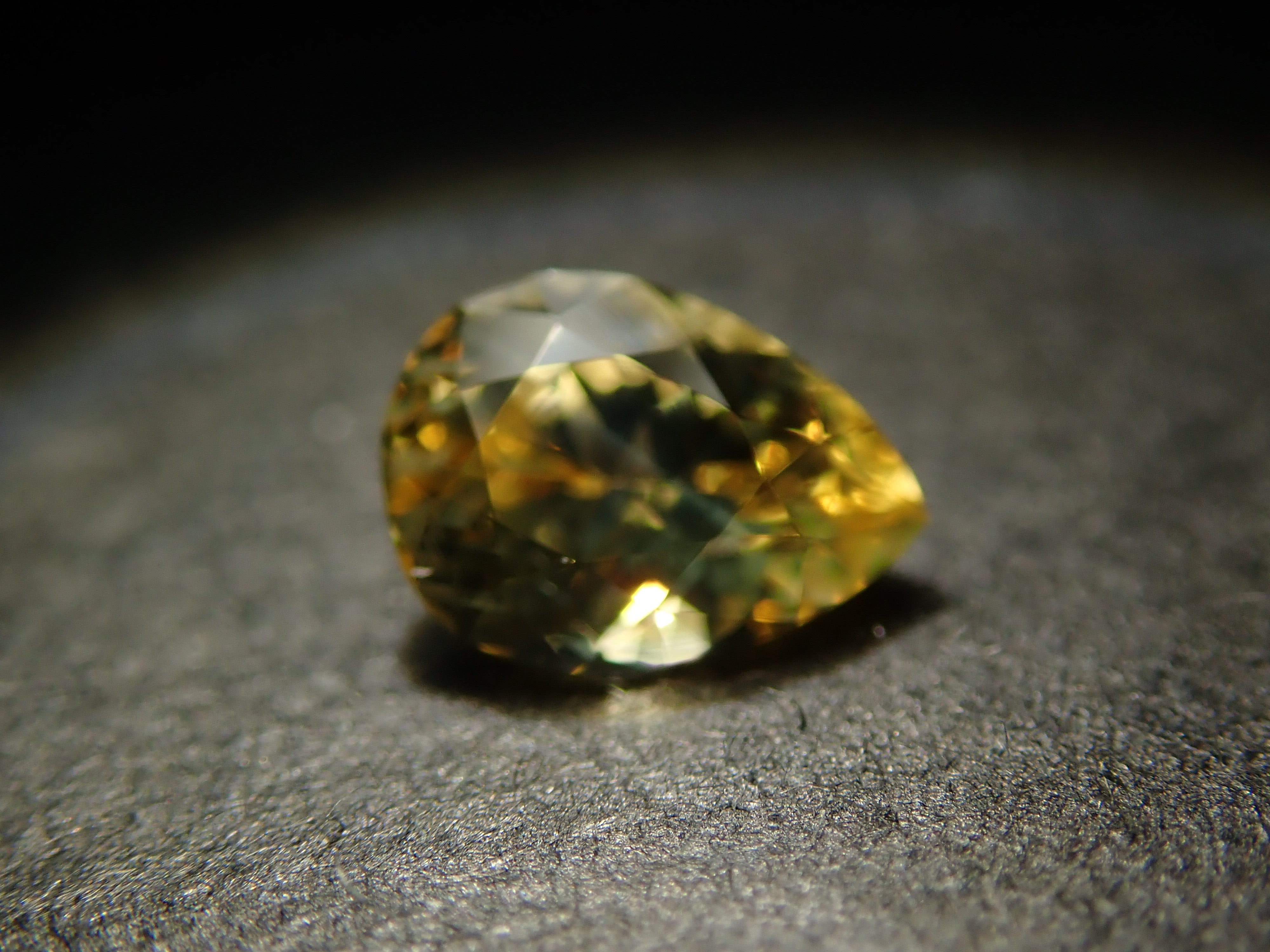 【1/4 22時販売】スリランカ産イエローサファイア 0.297ctルース