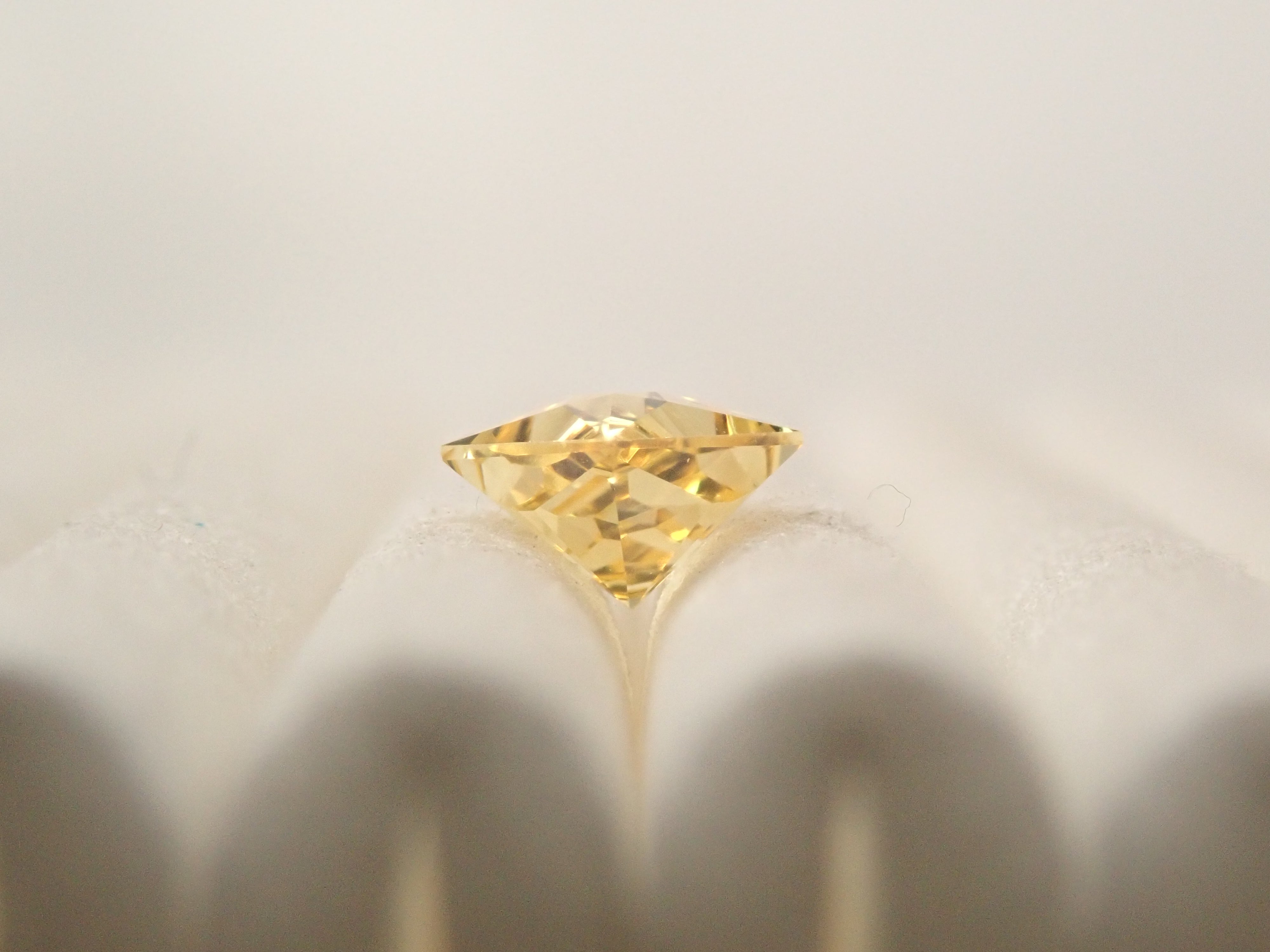 [12561455] Yellow sapphire 0.508ct loose stone