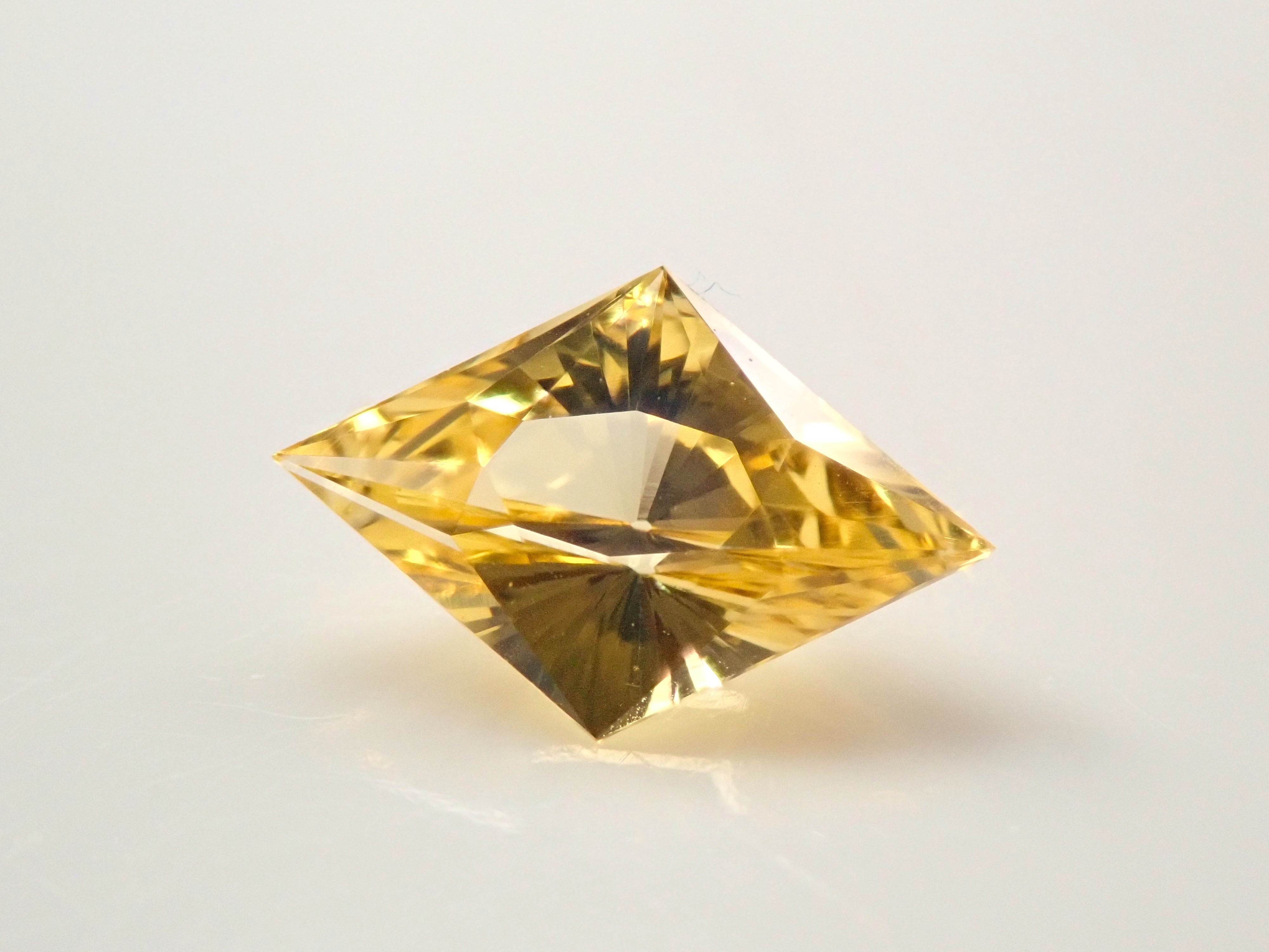 [12561455] Yellow sapphire 0.508ct loose stone