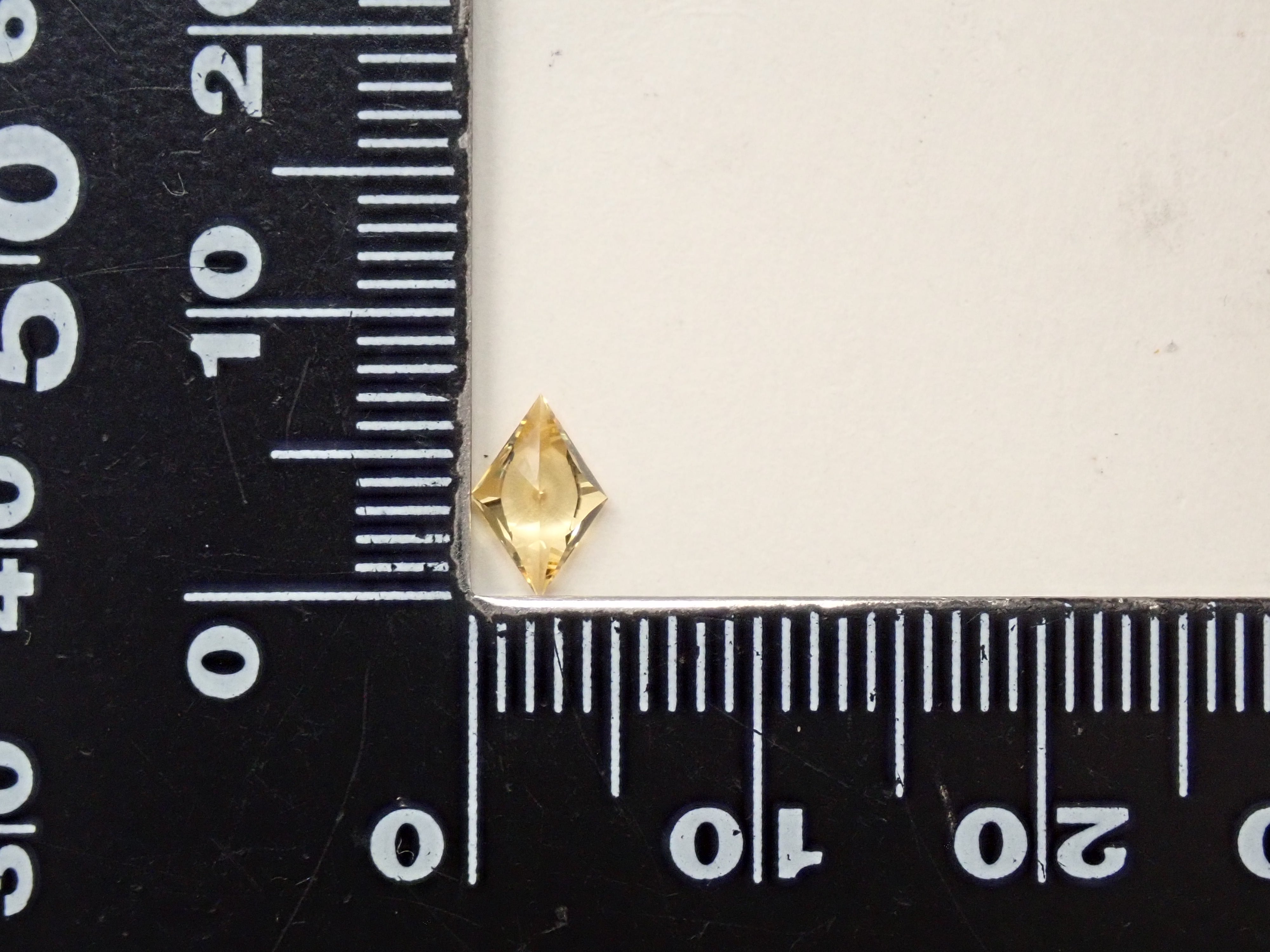 [12561455] Yellow sapphire 0.508ct loose stone