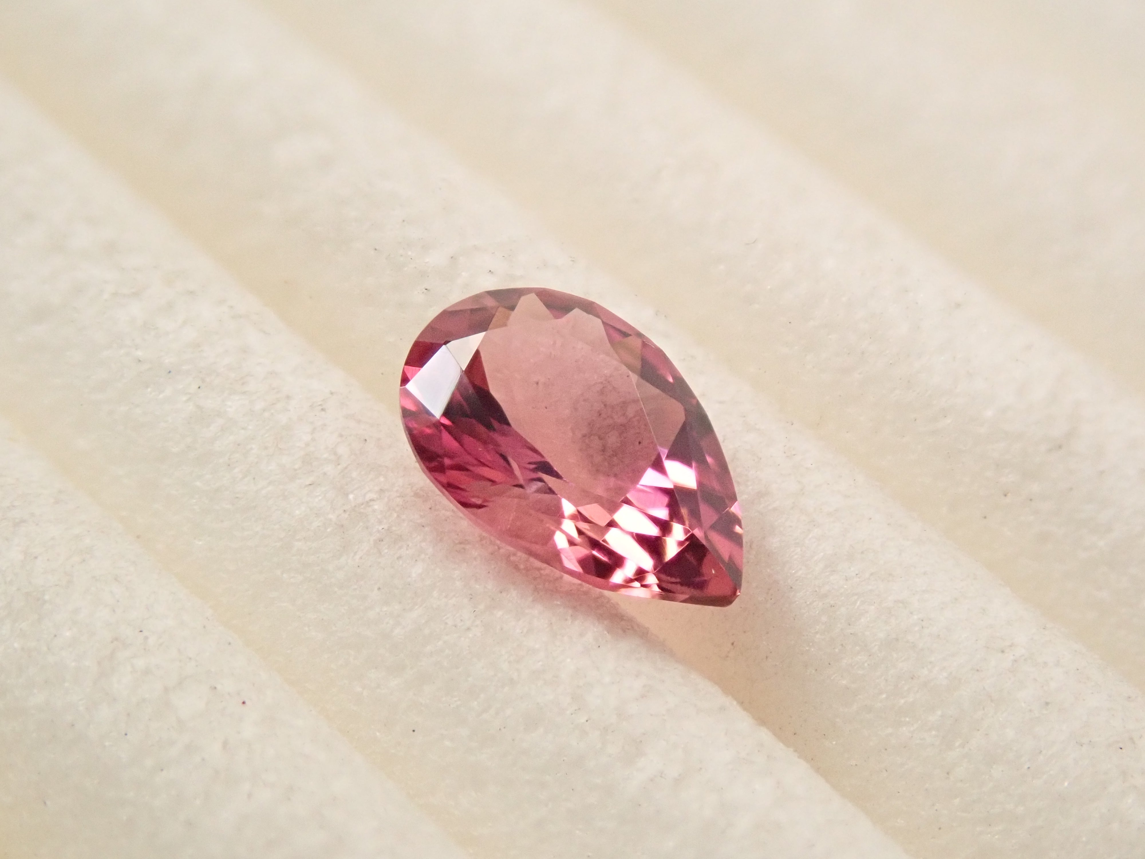 [12561462] Rubellite 0.332ct loose stone