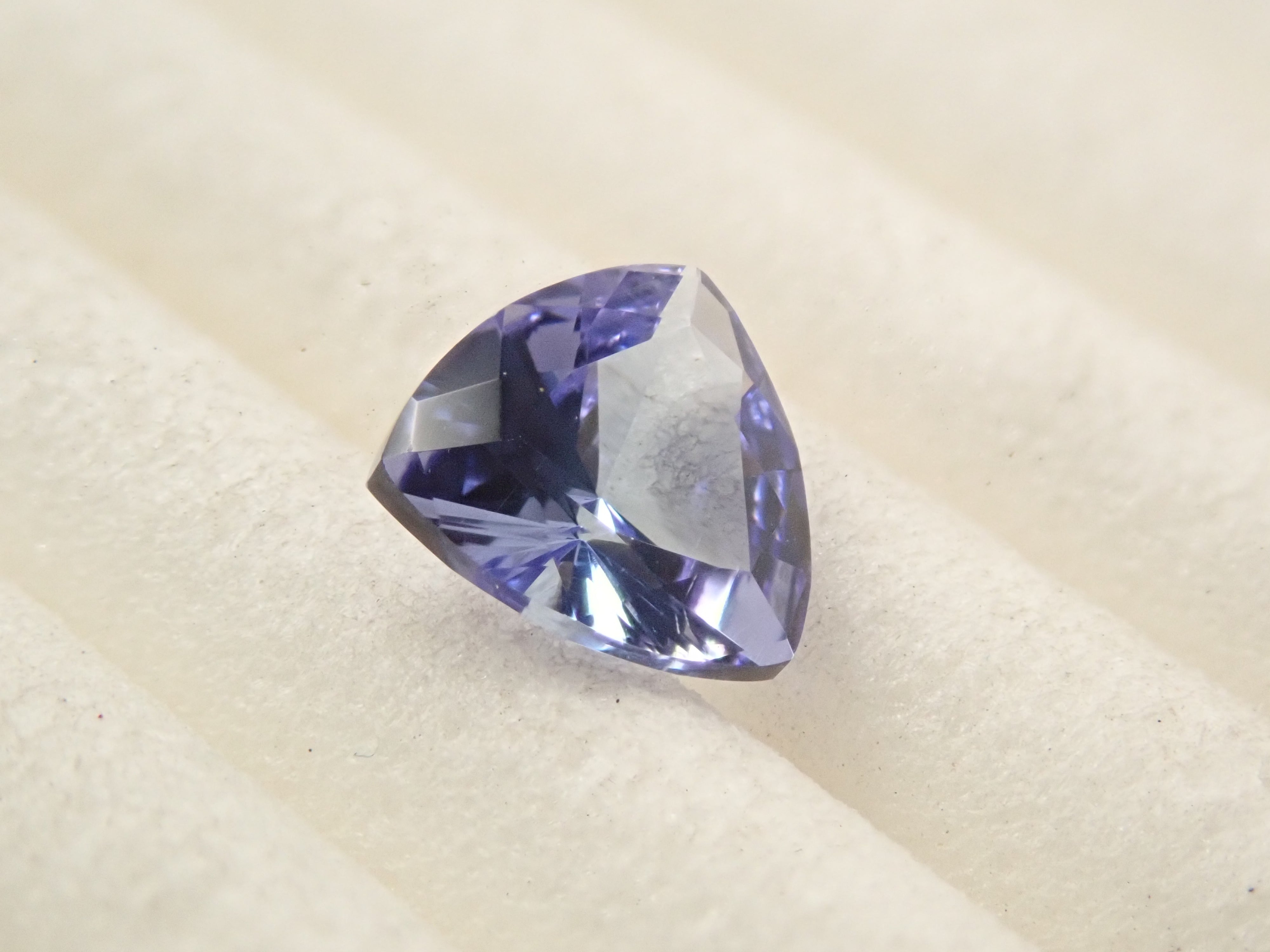 【12/7 22時販売】タンザニア産タンザナイト 0.436ctルース