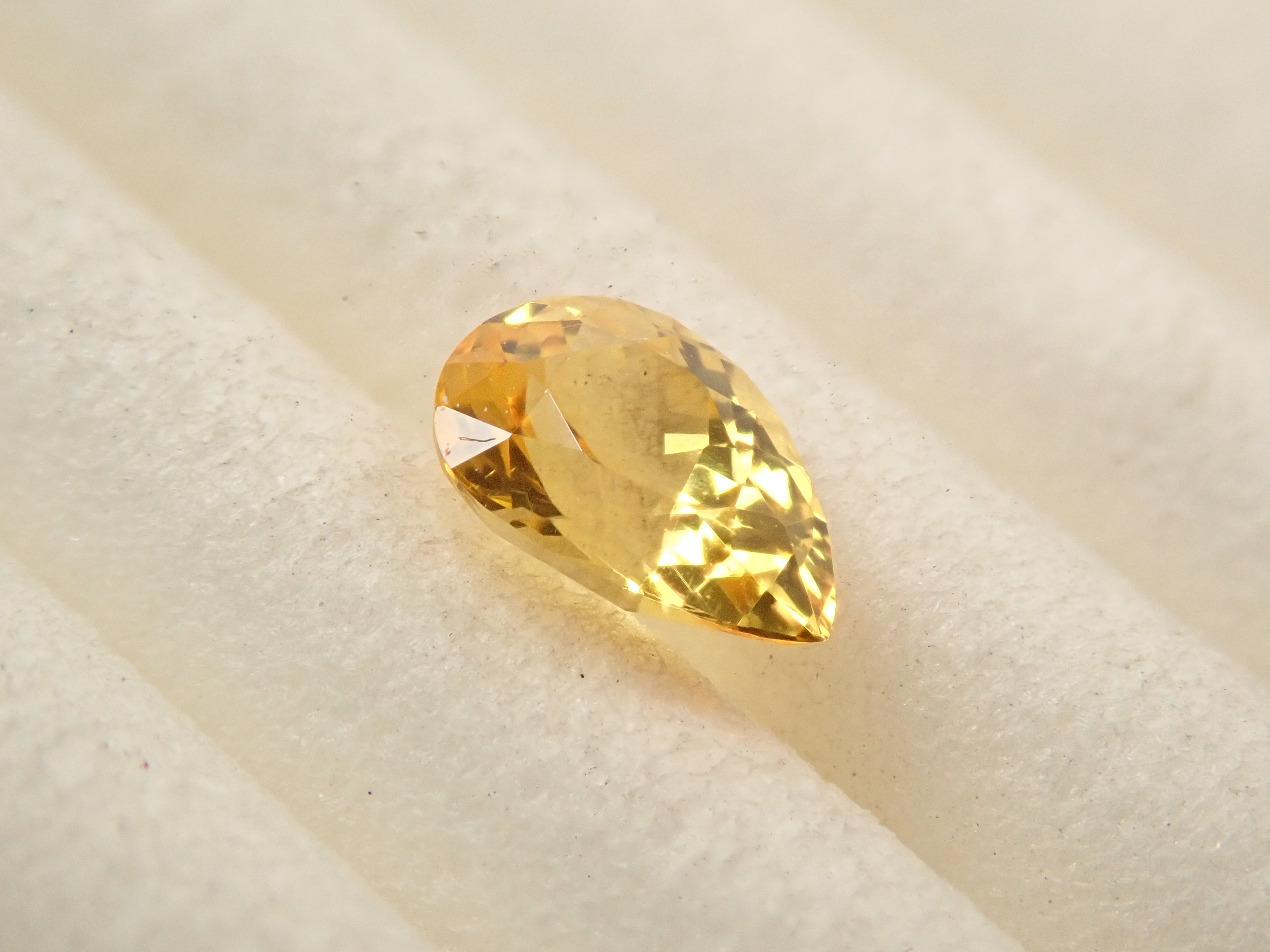 [12561453] Yellow sapphire 0.343ct loose stone