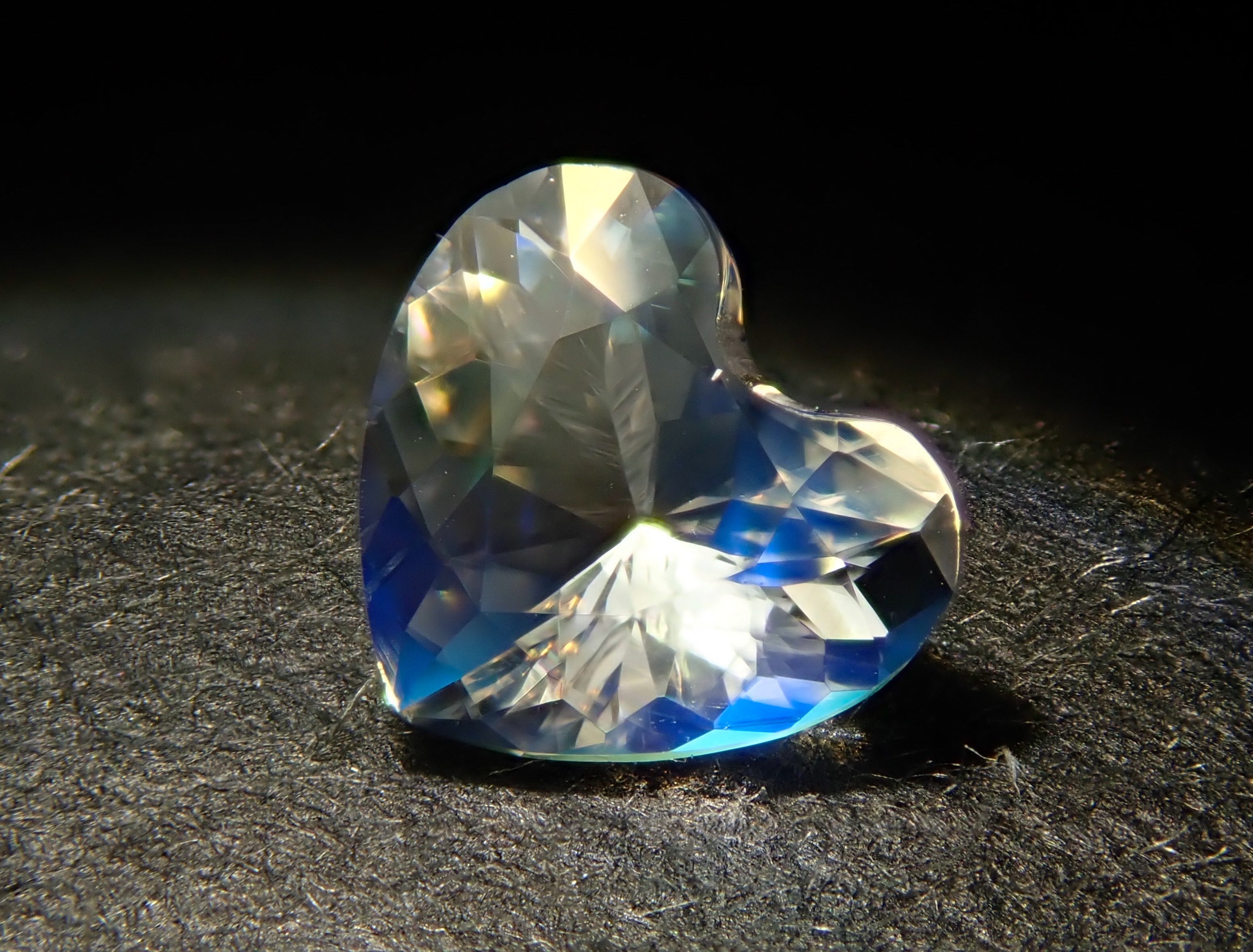 [12561466] 安山岩拉長石月光石（又稱彩虹月光石）0.178克拉裸石