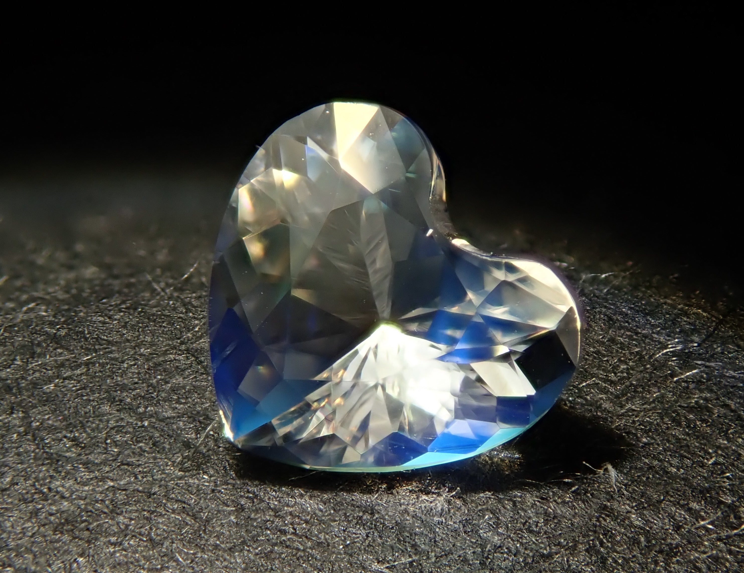 【12/7 22時販売】マダガスカル産アンデシン・ラブラドライトムーンストーン（通称名 レインボームーンストーン） 0.178ctルース