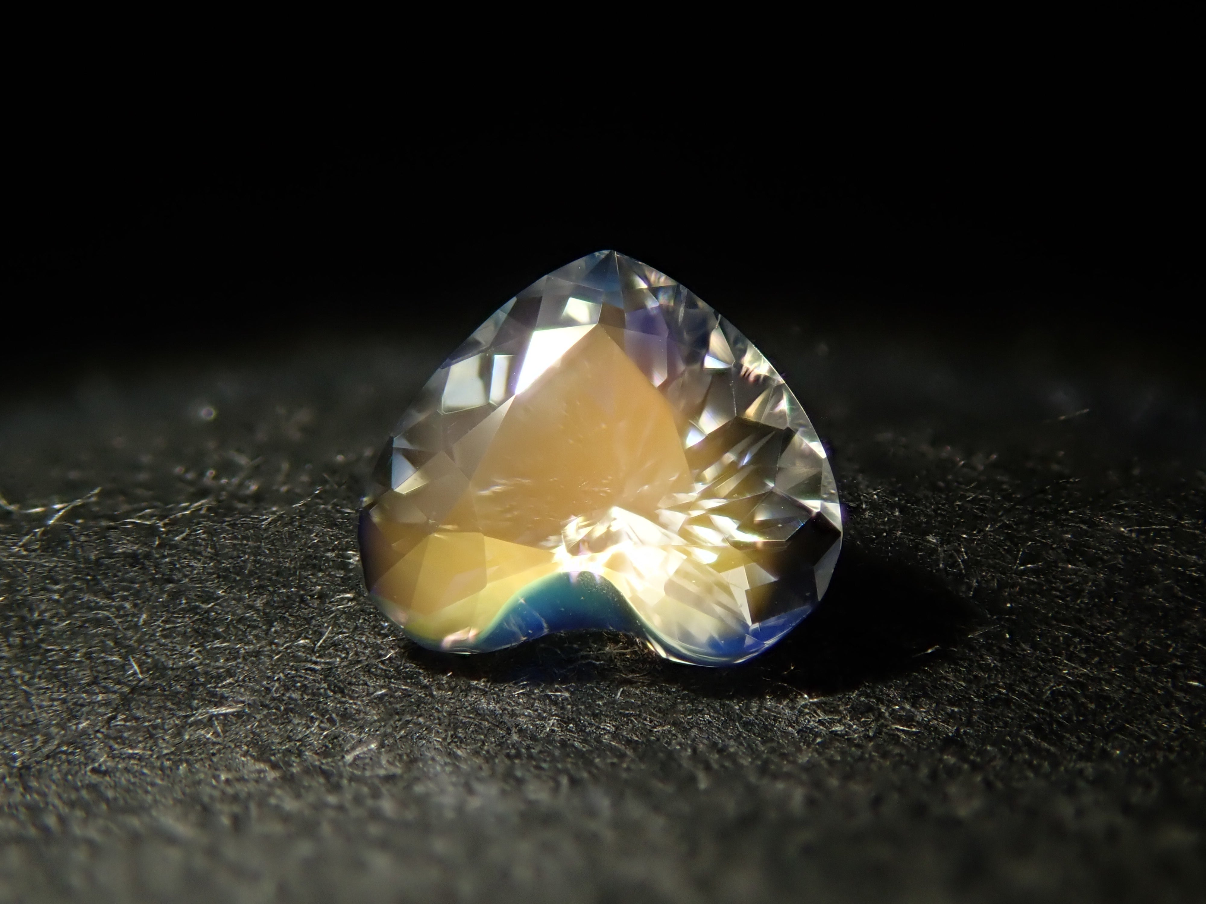 [On Sale at 10 PM on December 7th] Madagascar Andesine Labradorite Moonstone (also known as Rainbow Moonstone) 0.178ct Loose Stone