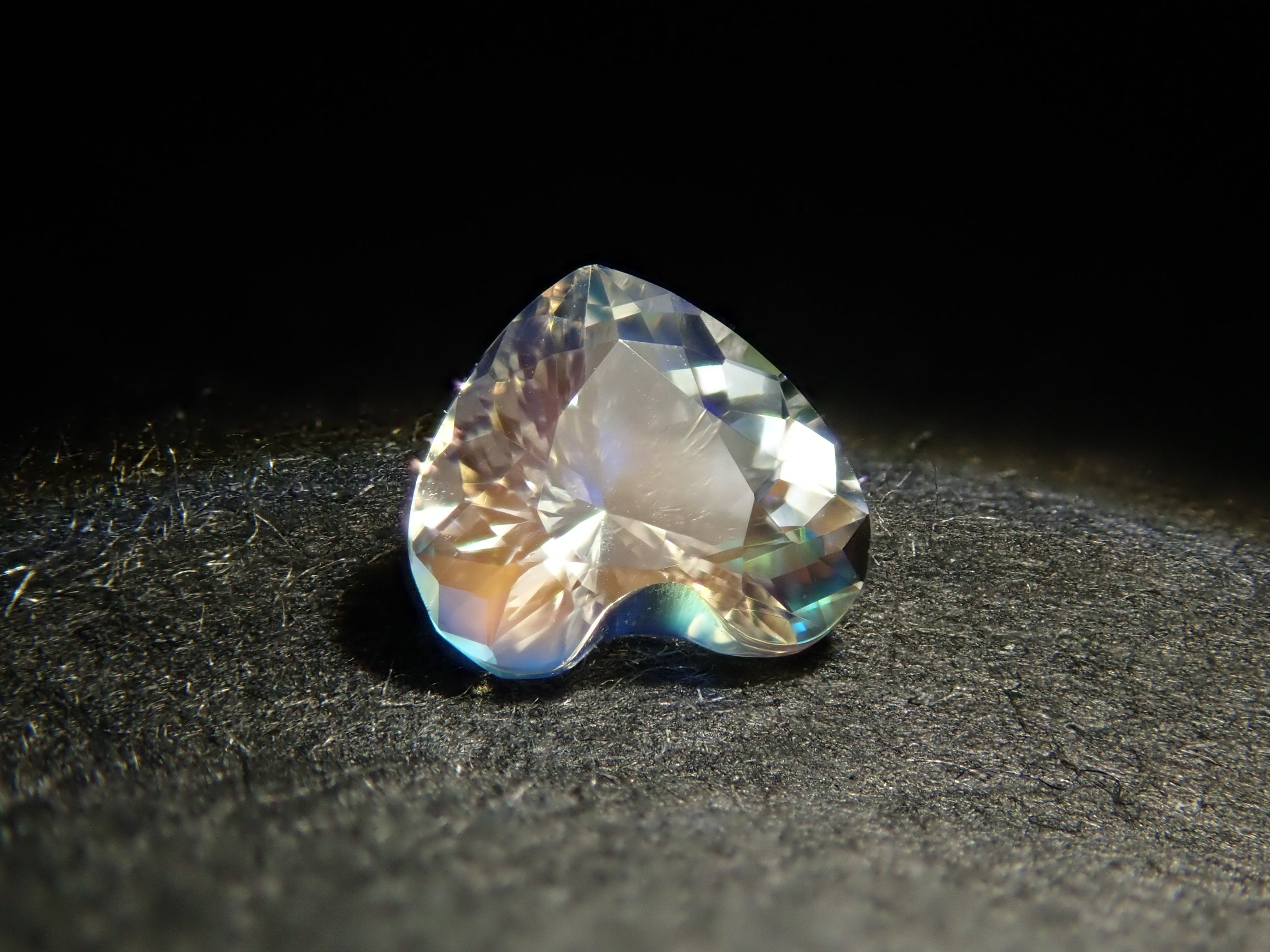 [On Sale at 10 PM on December 7th] Madagascar Andesine Labradorite Moonstone (also known as Rainbow Moonstone) 0.178ct Loose Stone