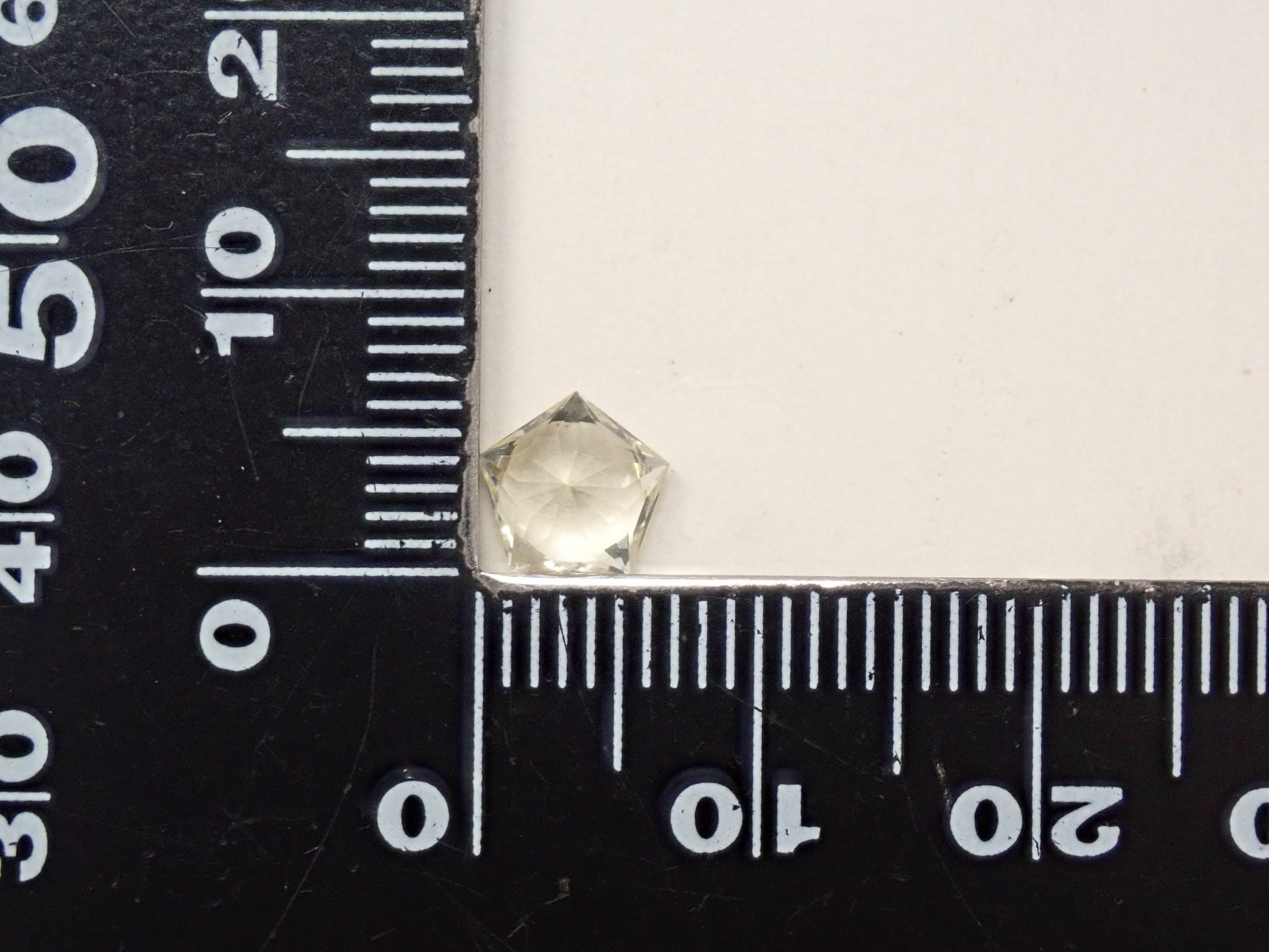 【12/14 22時販売】ブラジル産イエローベリル 0.913ctルース