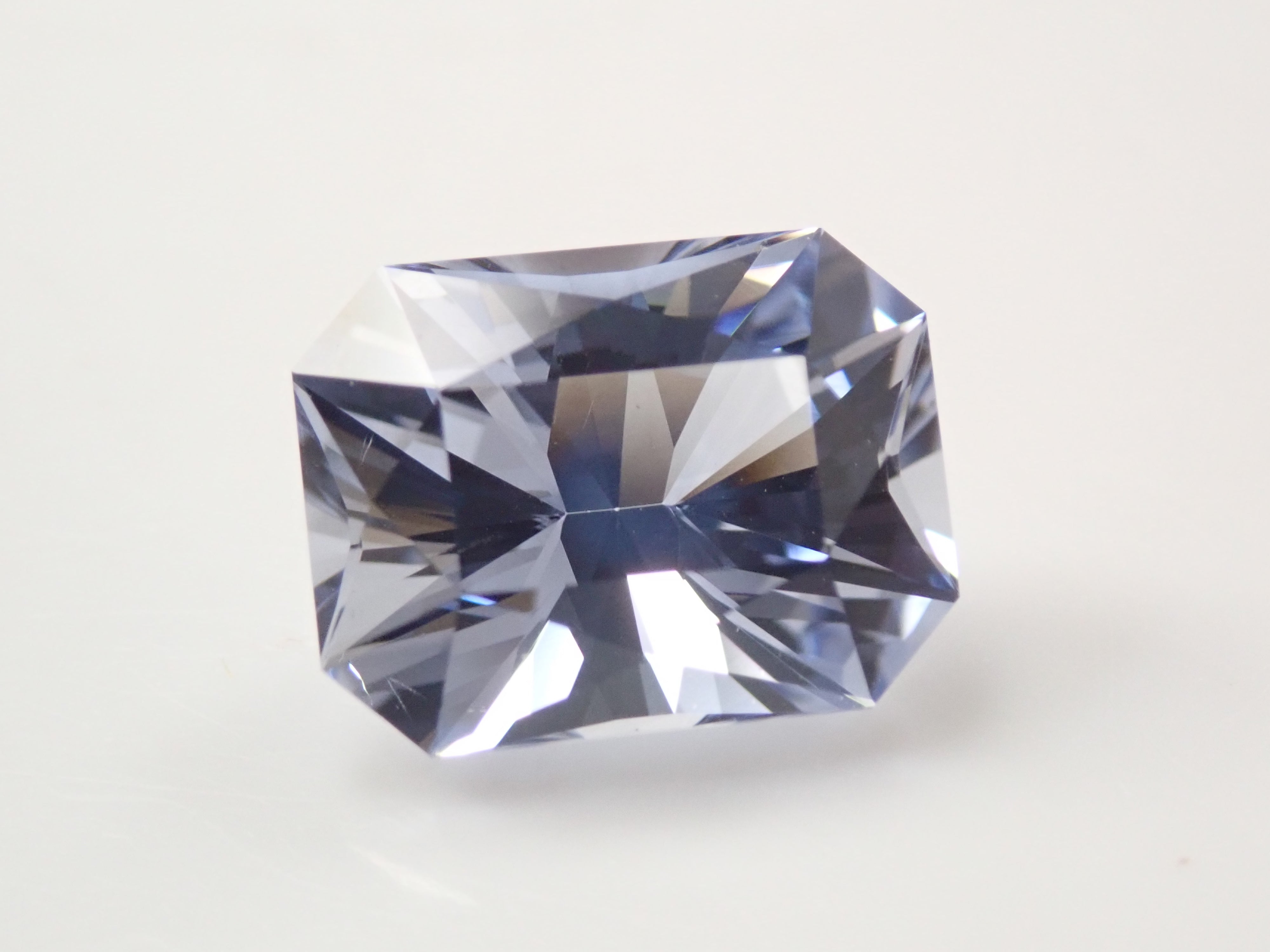 【12/14 22時販売】ブルーベリル（マシシベリル） 3.268ctルース