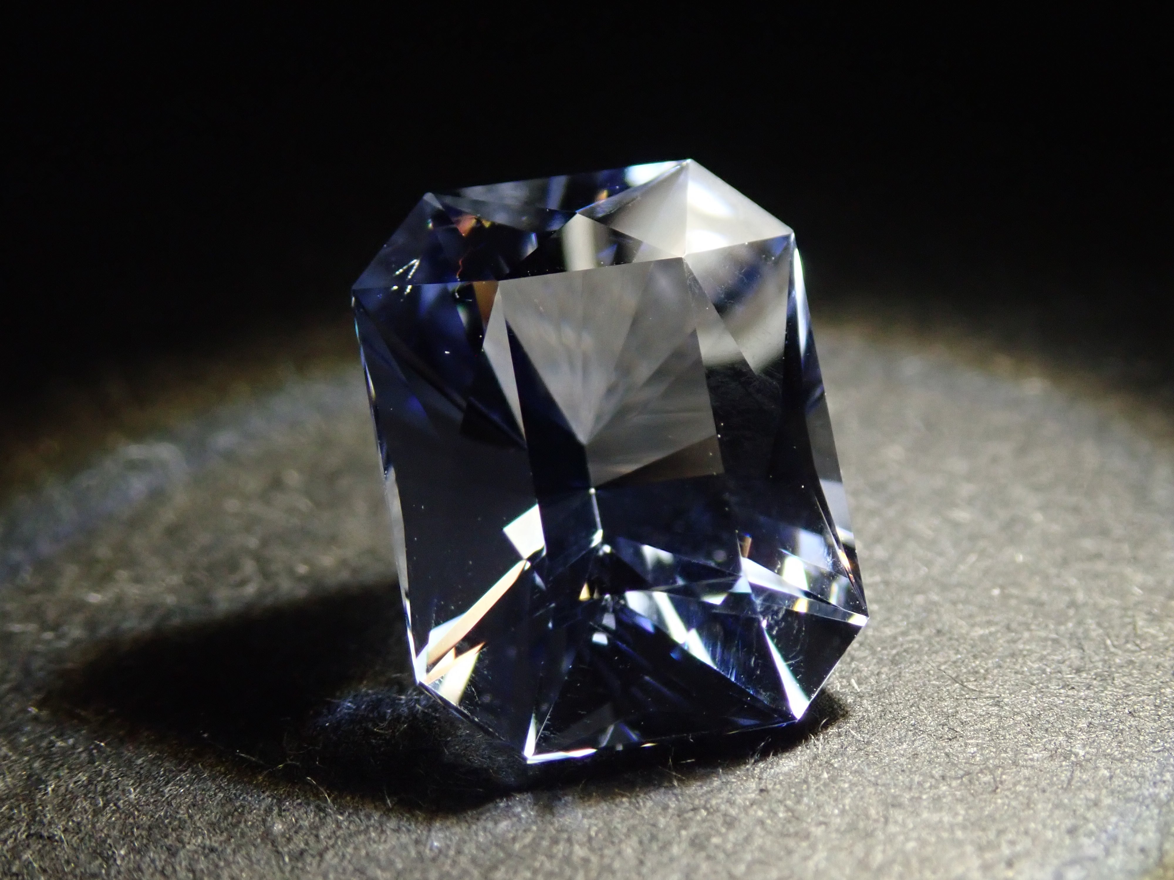 【12/14 22時販売】ブルーベリル（マシシベリル） 3.268ctルース