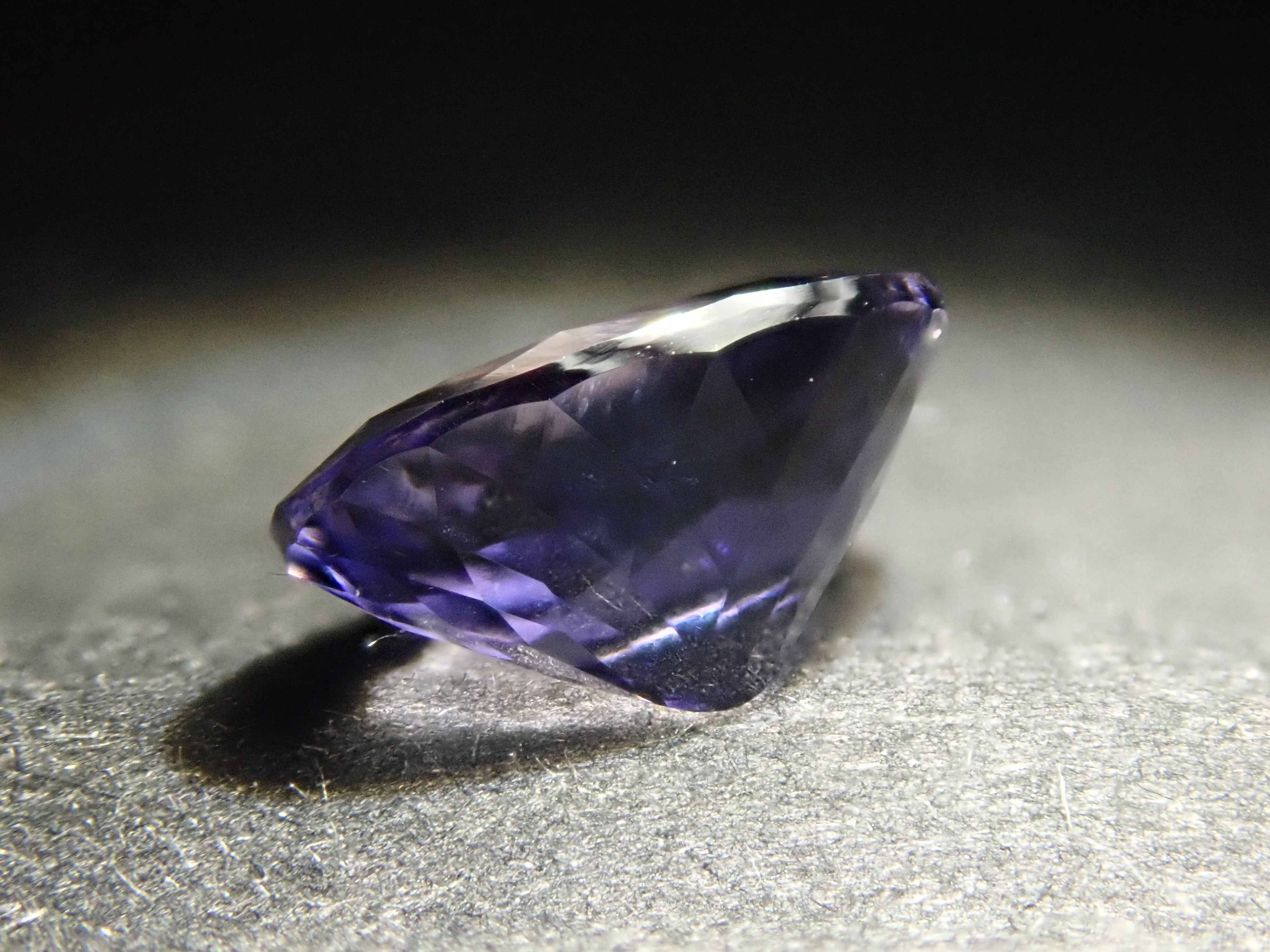 【12月14日 22:00 特價】馬達加斯加堇青石 0.644克拉 裸石