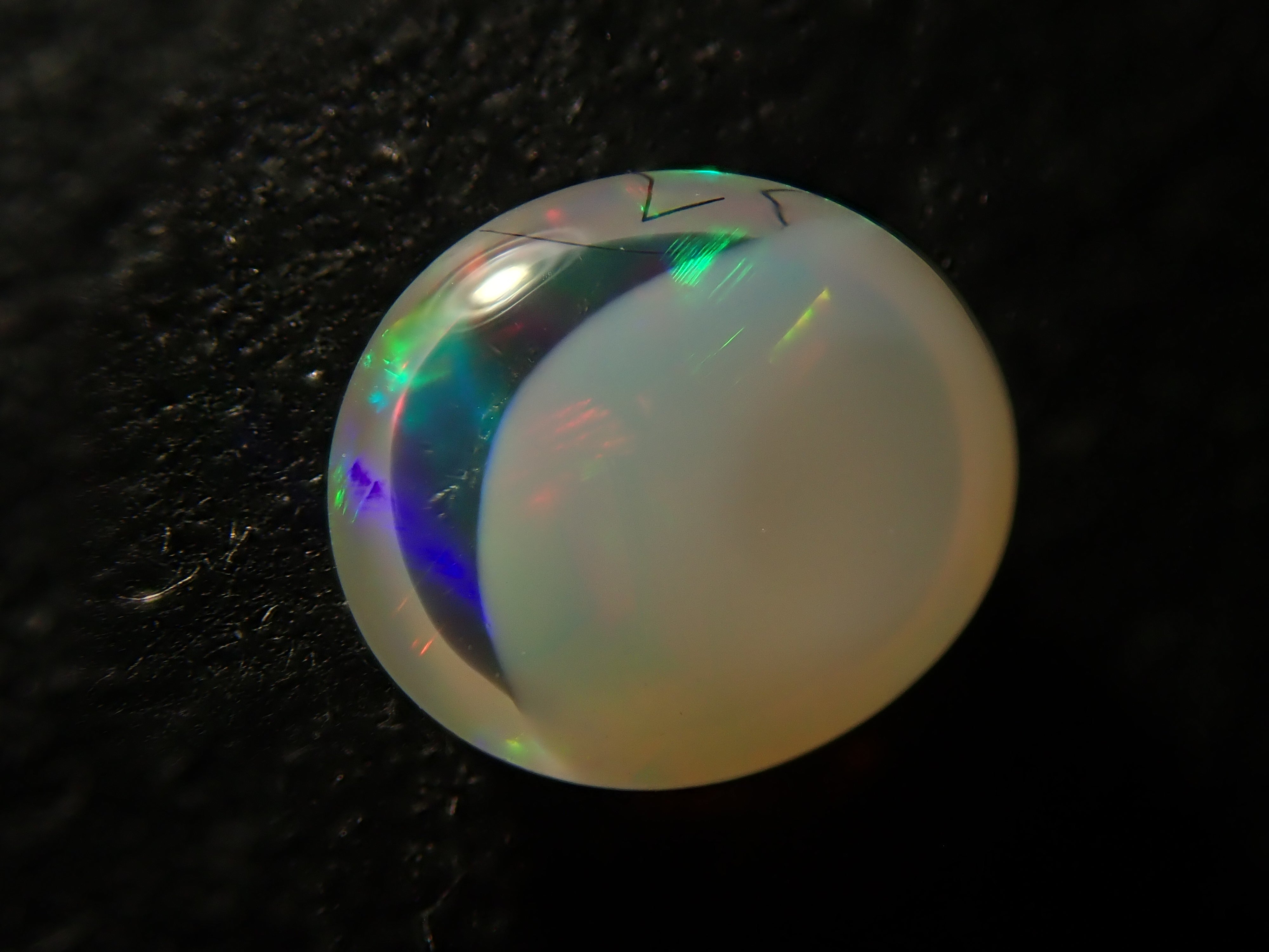 [12/7 22:00 Sale] Mexican Egg-in Opal 0.381ct Loose