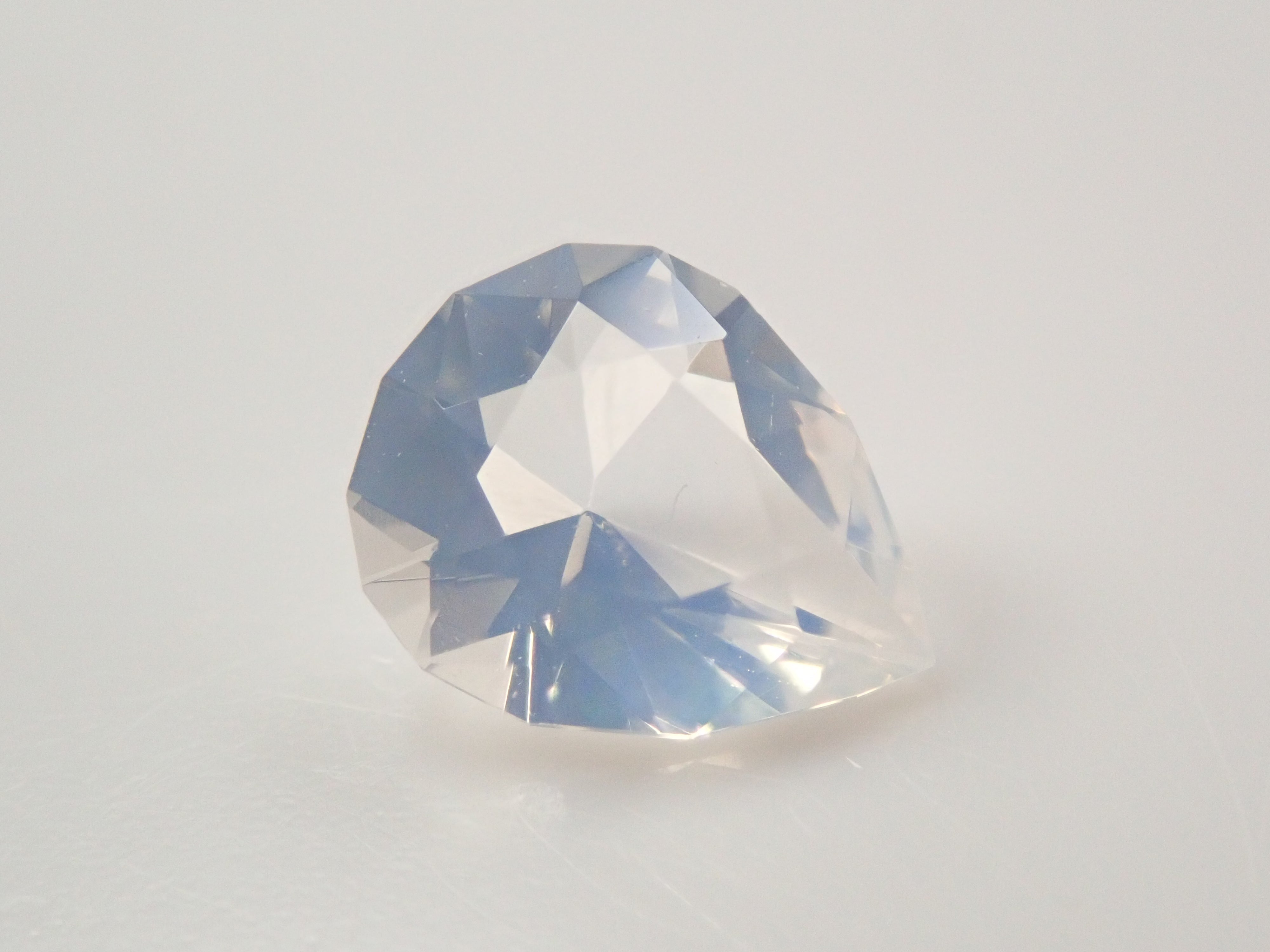 【12/14 22時販売】メキシコ産ウォーターオパール（ファセットカット） 0.402ctルース（コントラルスオパール）