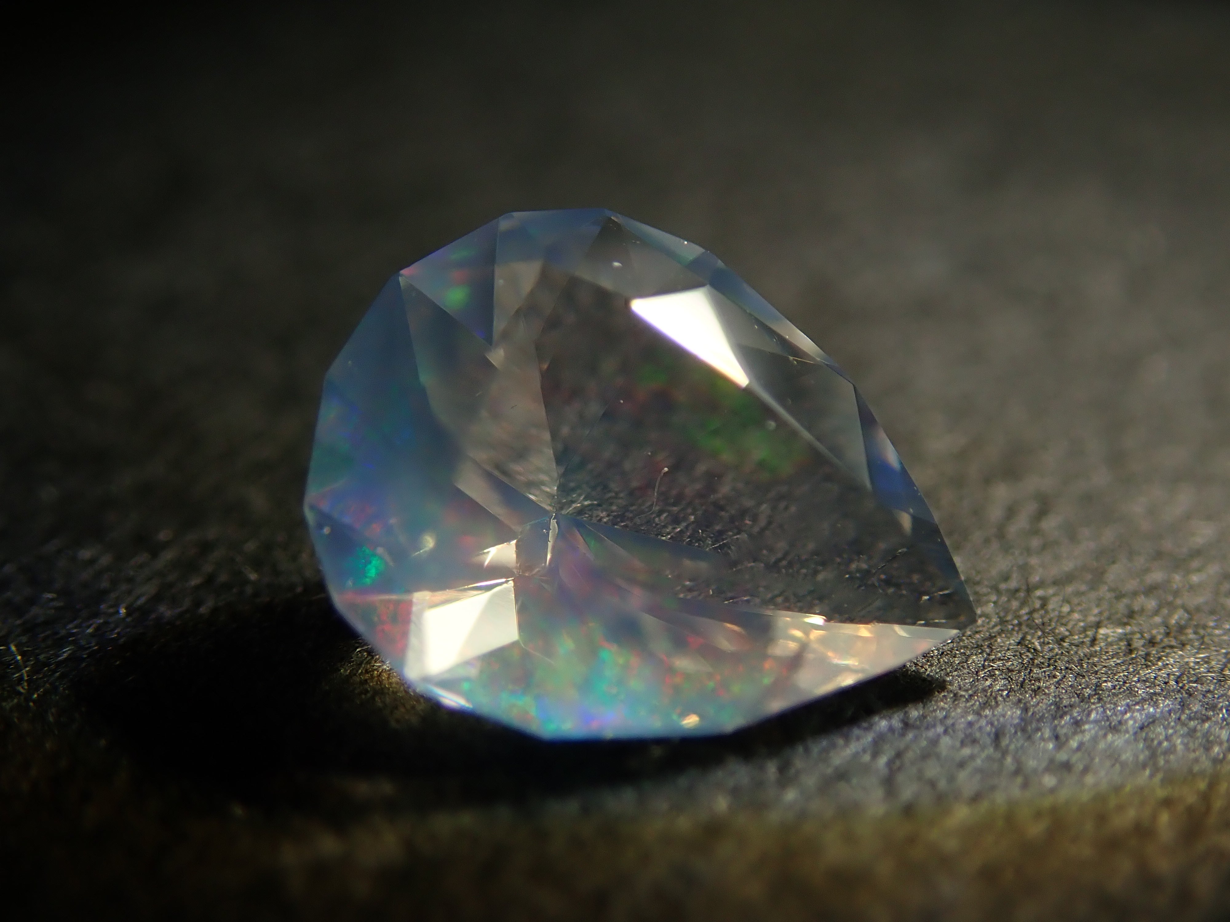 【12/14 22時販売】メキシコ産ウォーターオパール（ファセットカット） 0.402ctルース