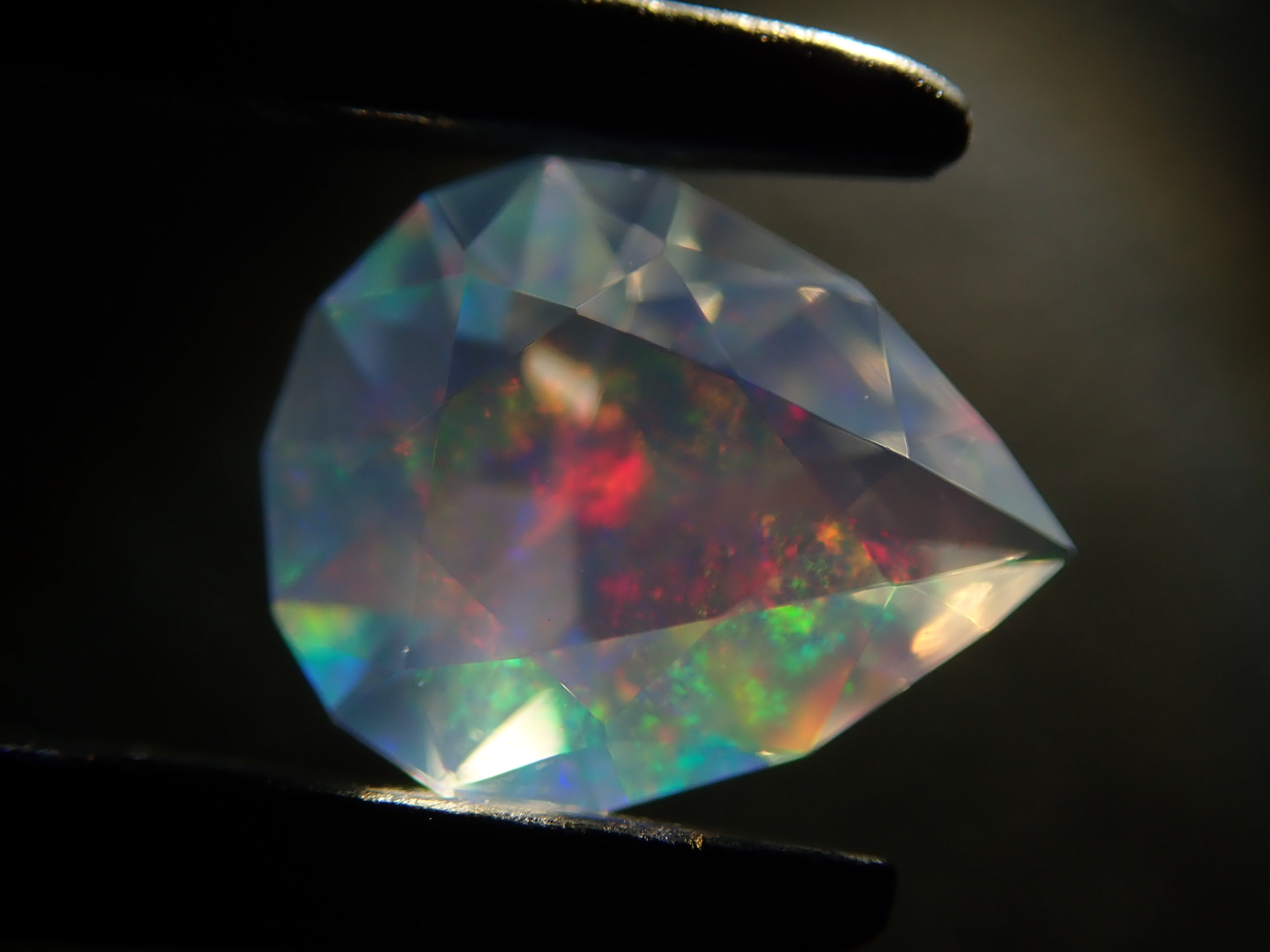 【12/14 22時販売】メキシコ産ウォーターオパール（ファセットカット） 0.402ctルース