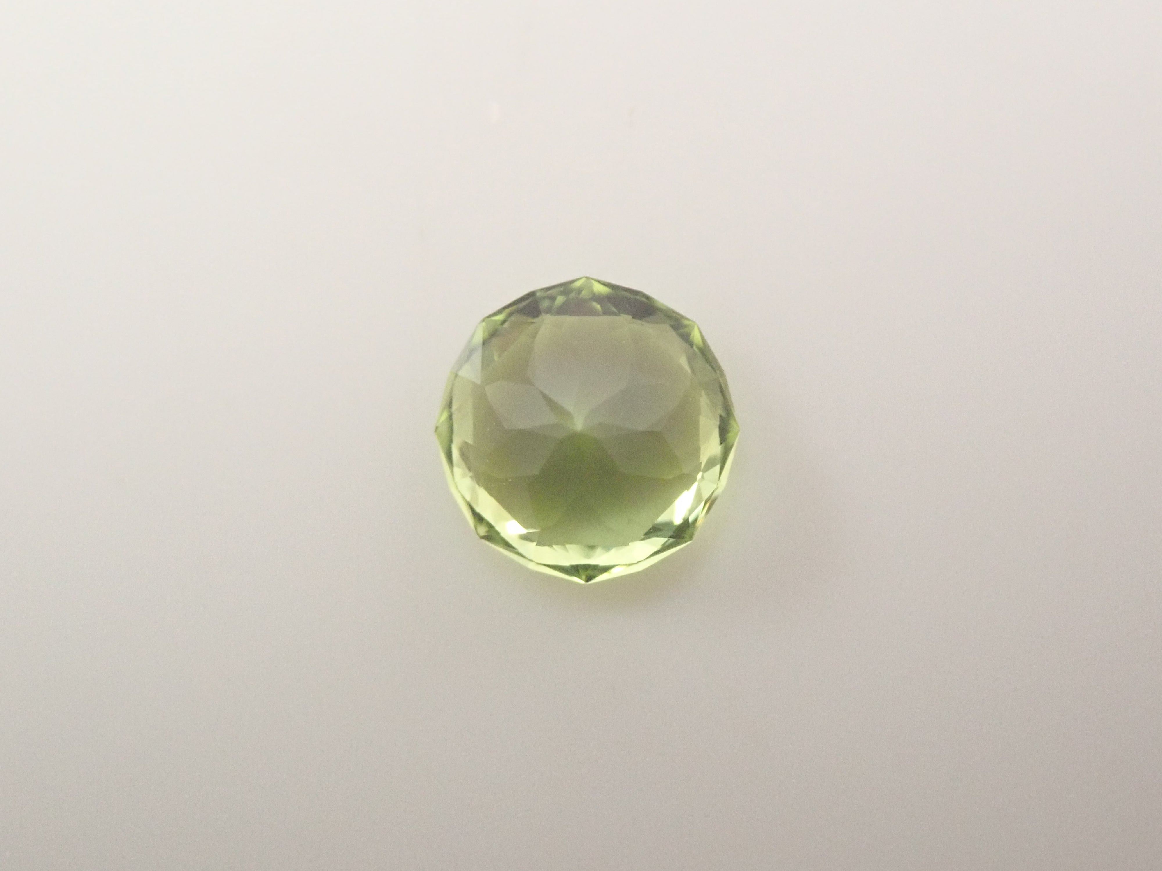 【12/14 22時販売】アメリカ産ペリドット 5.1mm/0.573ctルース