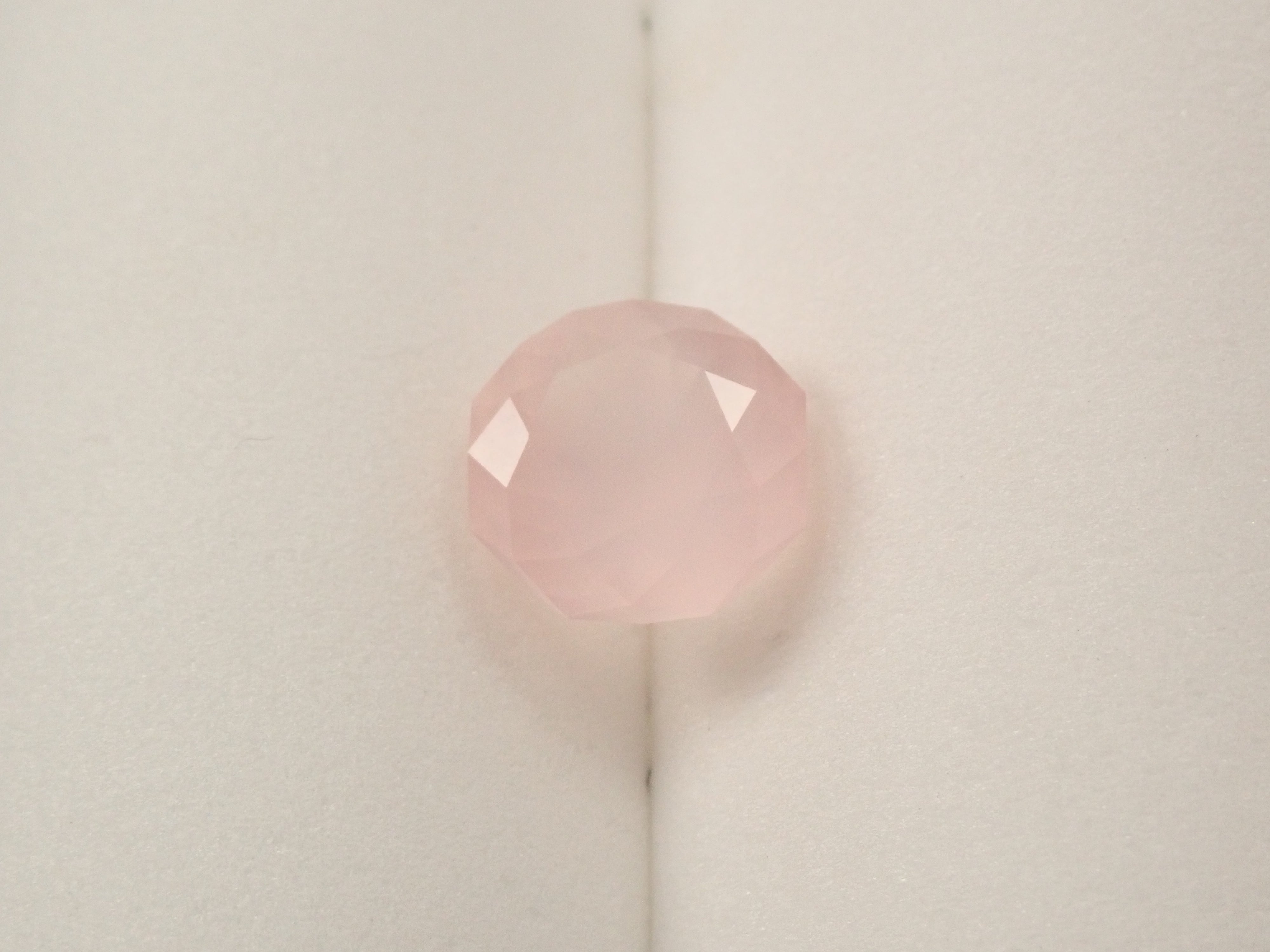 【12/16 22時販売】ブラジル産ローズクォーツ 4.019ctルース