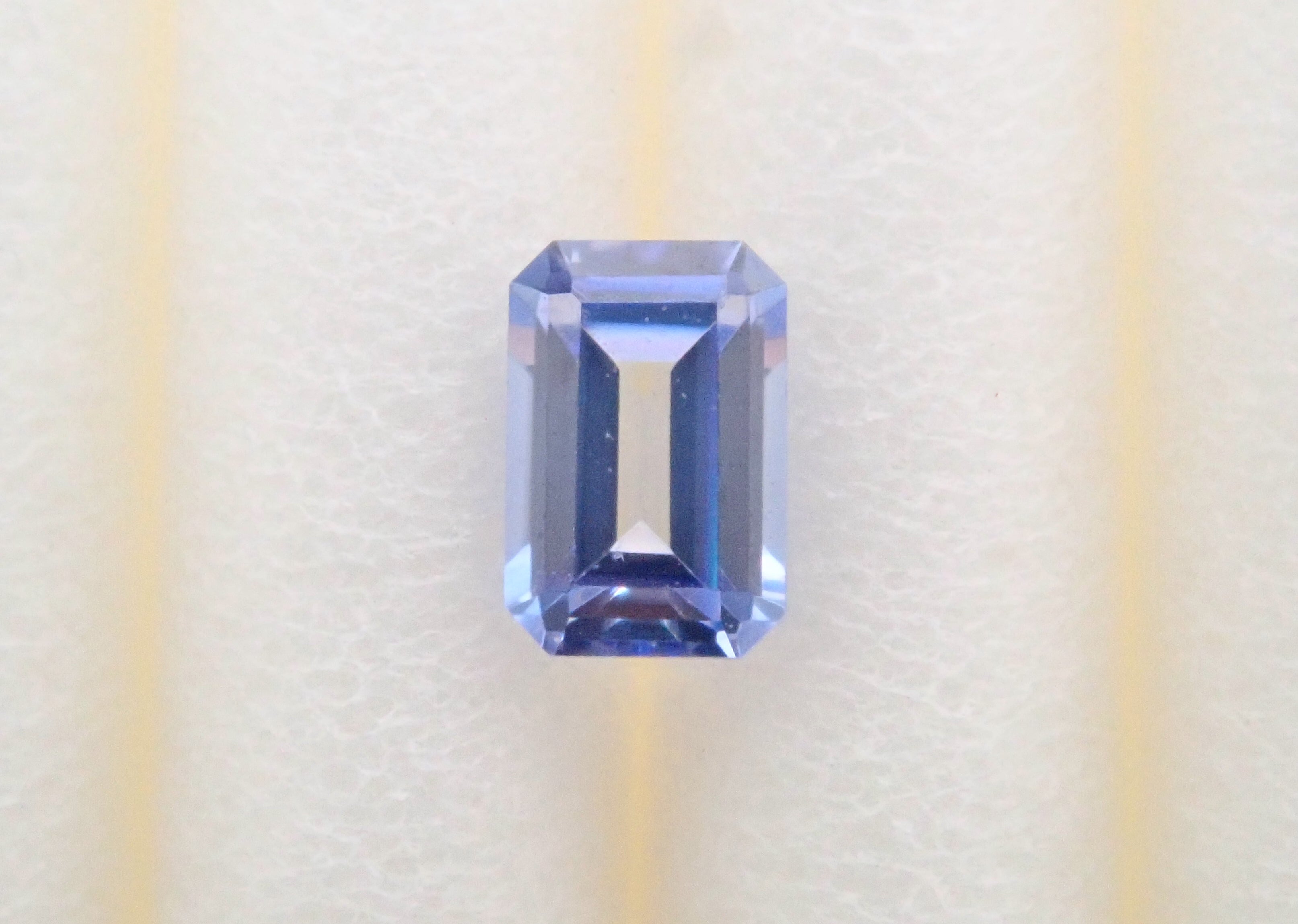 Benitoite 0.123ct loose (emerald cut)