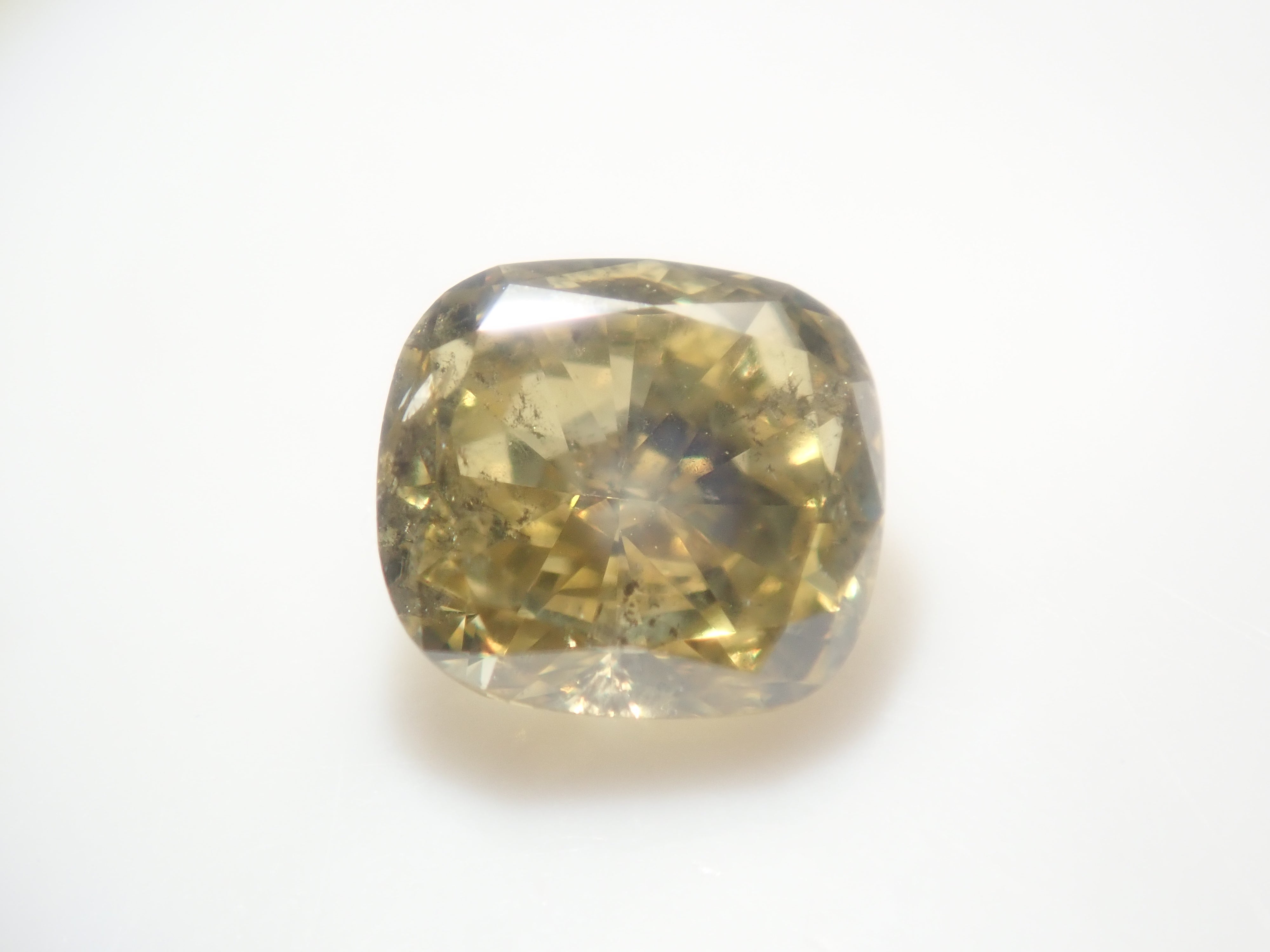 珍しいUNEVENのFANCYカラーを含むイエローダイヤモンドガチャ💎ルース1