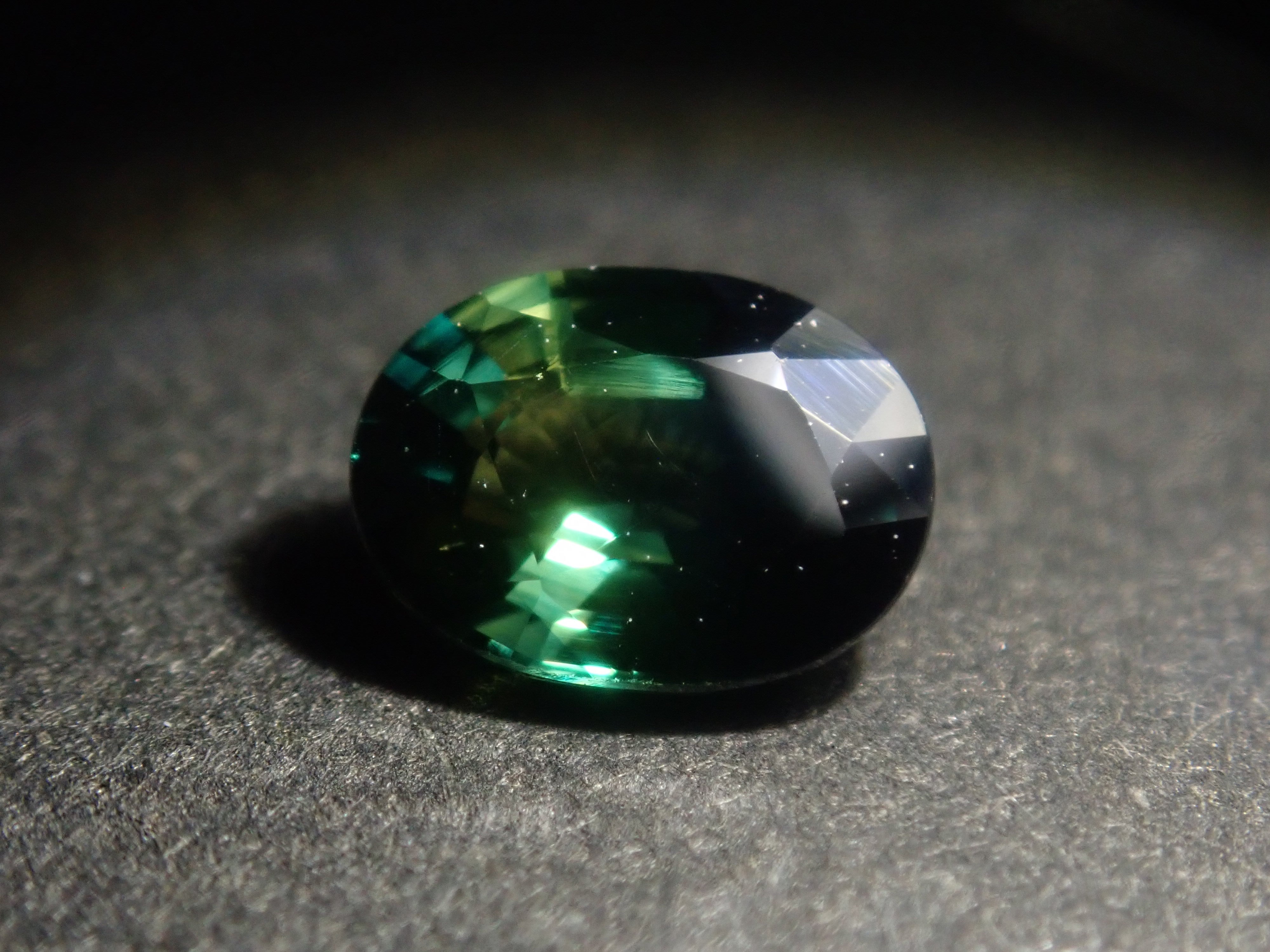 【11/13 22時販売】《限定10石》ジンバブエ産バイカラーユークレース、バイカラーサファイアなどバイカラーガチャ💎1石ルース《複数購入割引有》