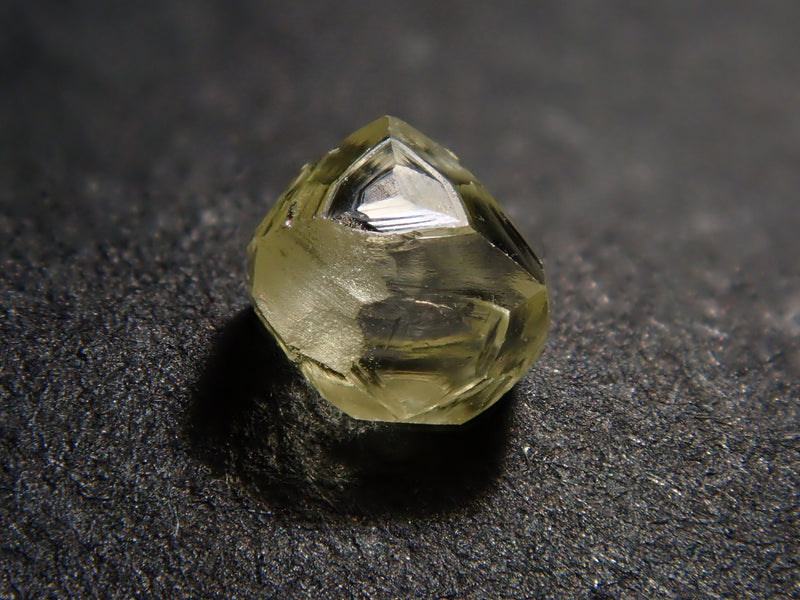 南アフリカ産ダイヤモンド（メイカブル） 0.193ct原石