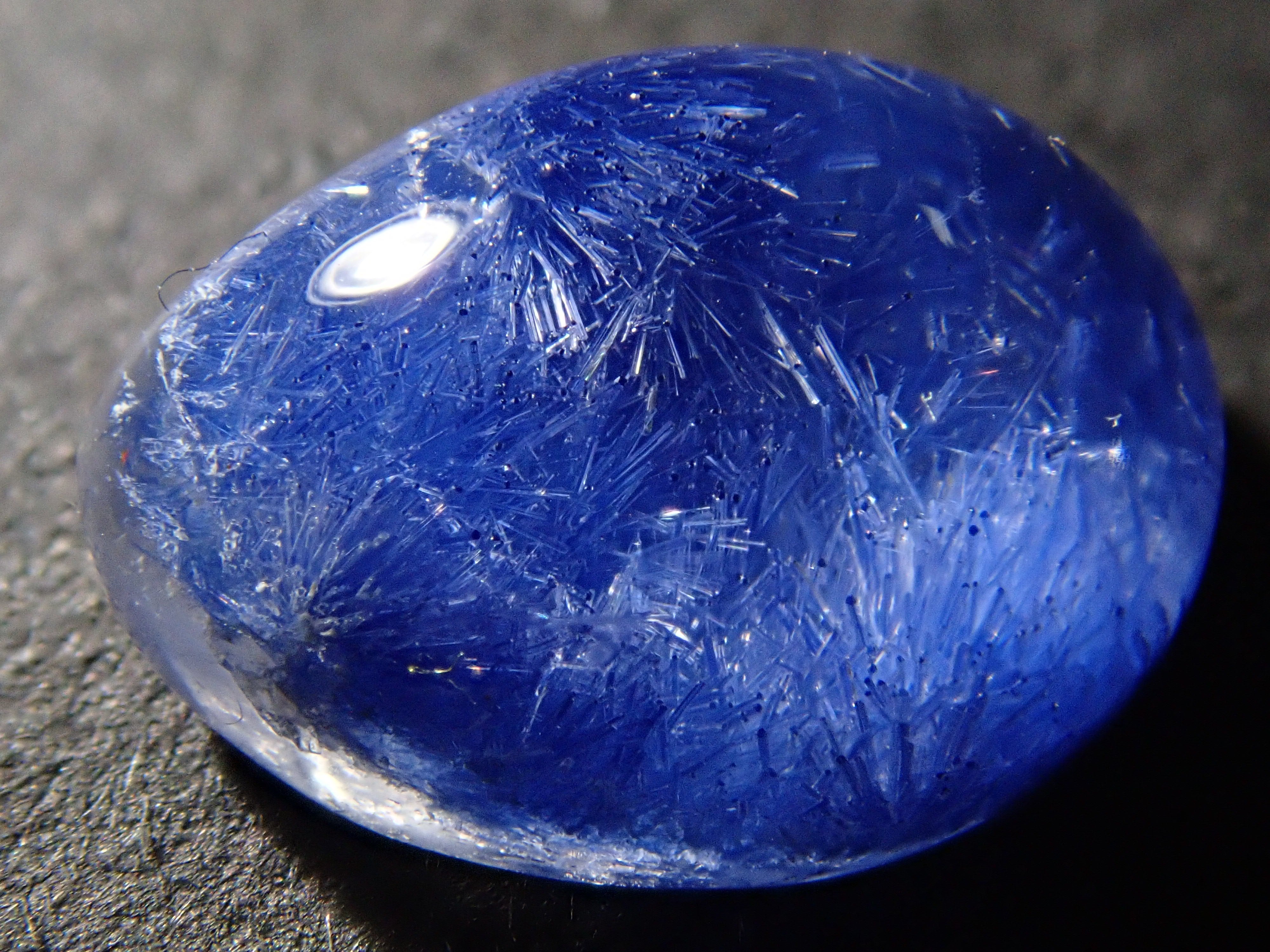 【12/17 22時販売】ブラジル産デュモルチェライトインクォーツ 1.924ctルース